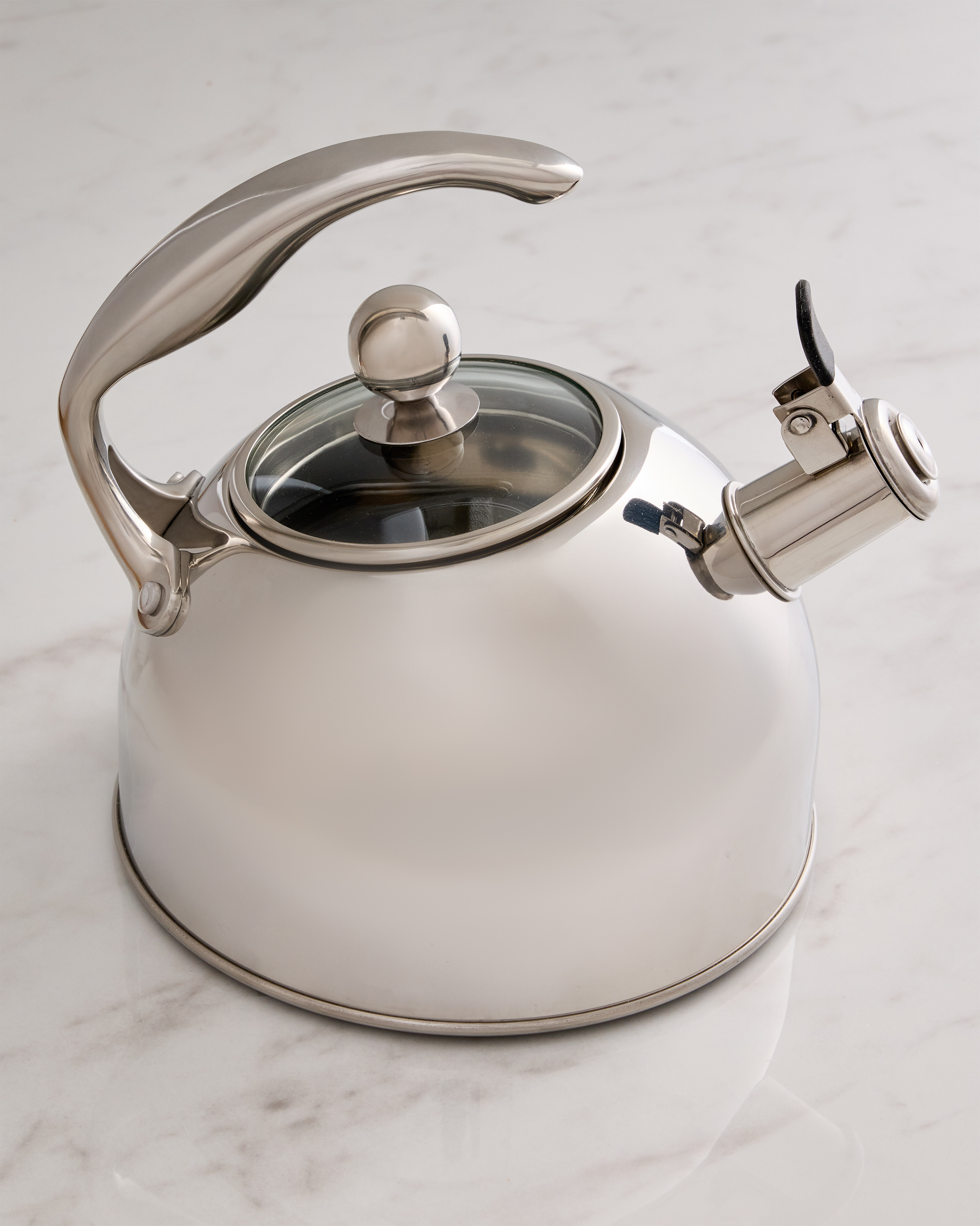 Quince Tea Kettle - Thumbnail 2