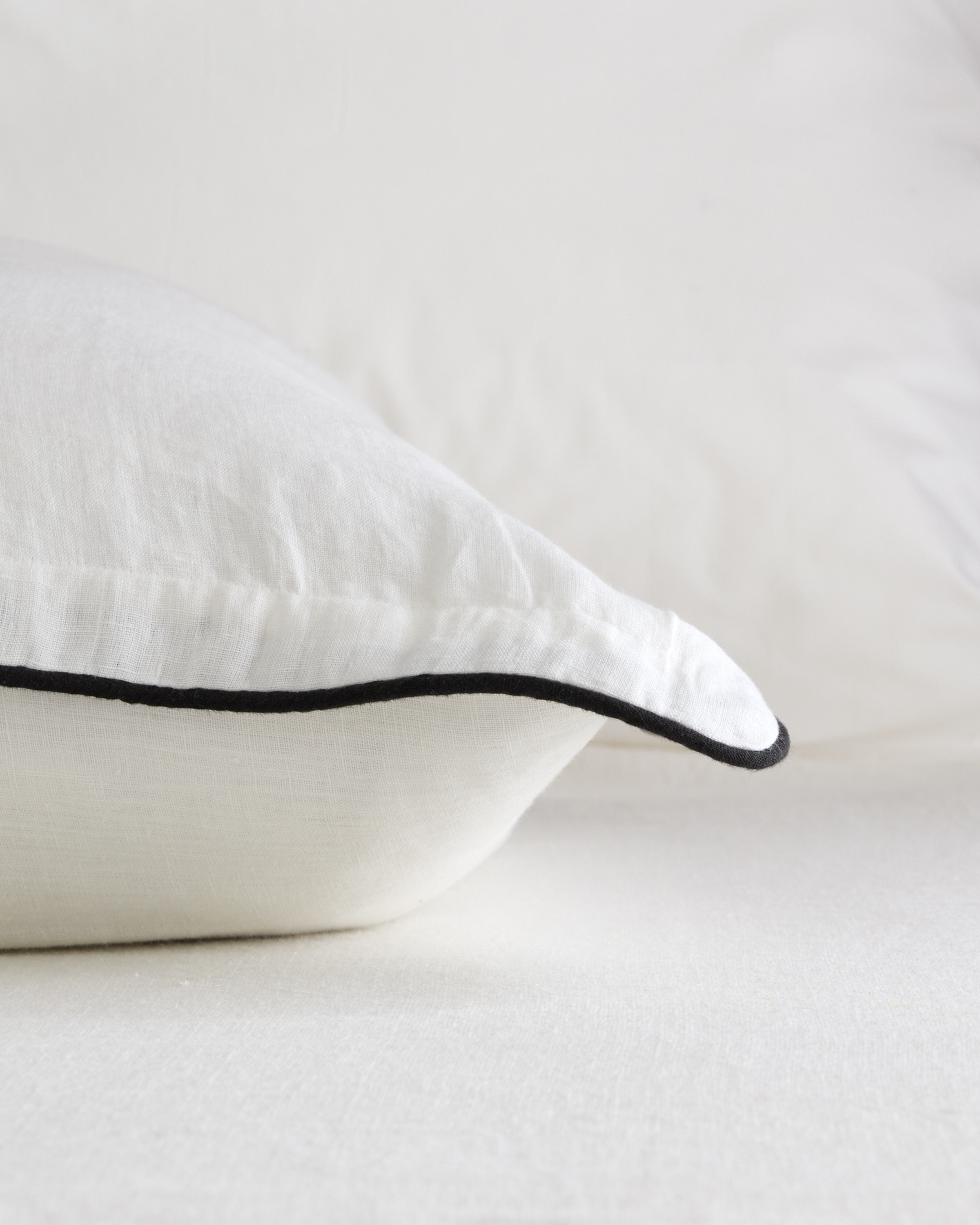 U-BEDD-424-WHT-357 EDITED