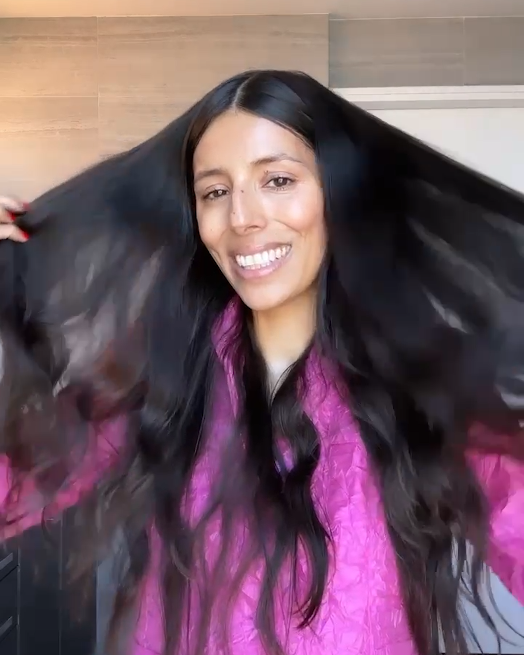 Mascarilla de Guava Hair Mask by Ceremonia - PDP Video Thumbnail (4x5)