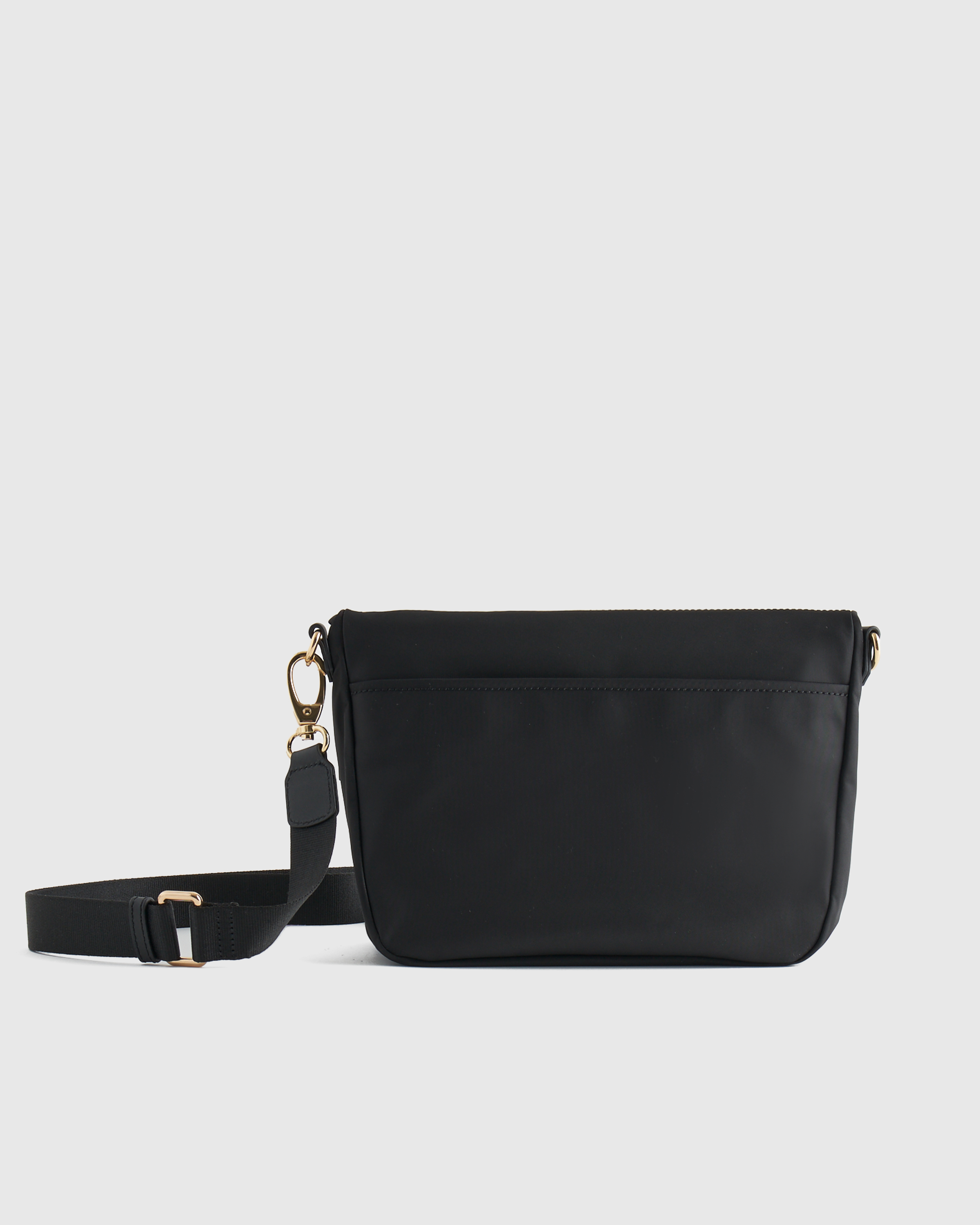 バッグ SLIDE NYLON CROSS BODY BAG IN BLACK STUDIO NICHOLSON｜SLIDE NYLON CROSS BODY BAG | Rakuten