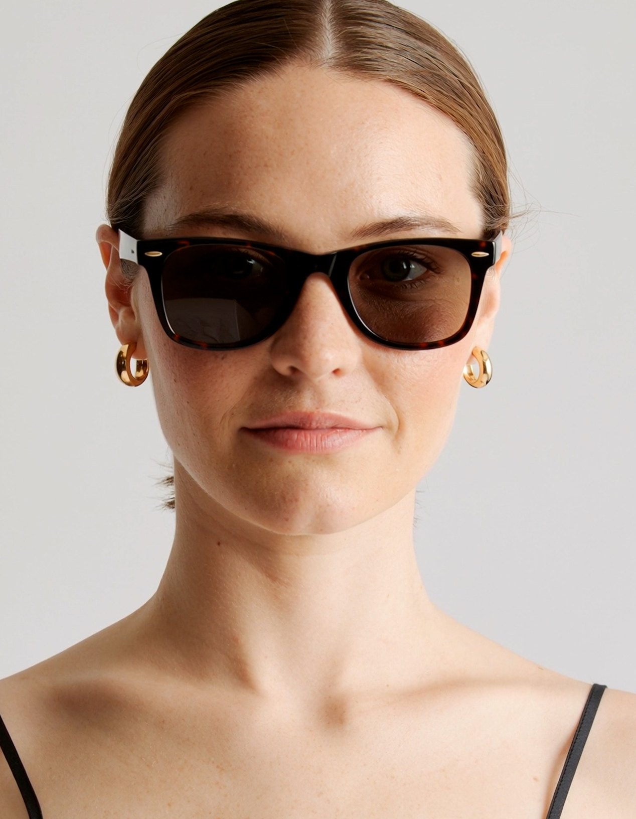 Capri Polarized Acetate Sunglasses.00 00 02 18.Still005