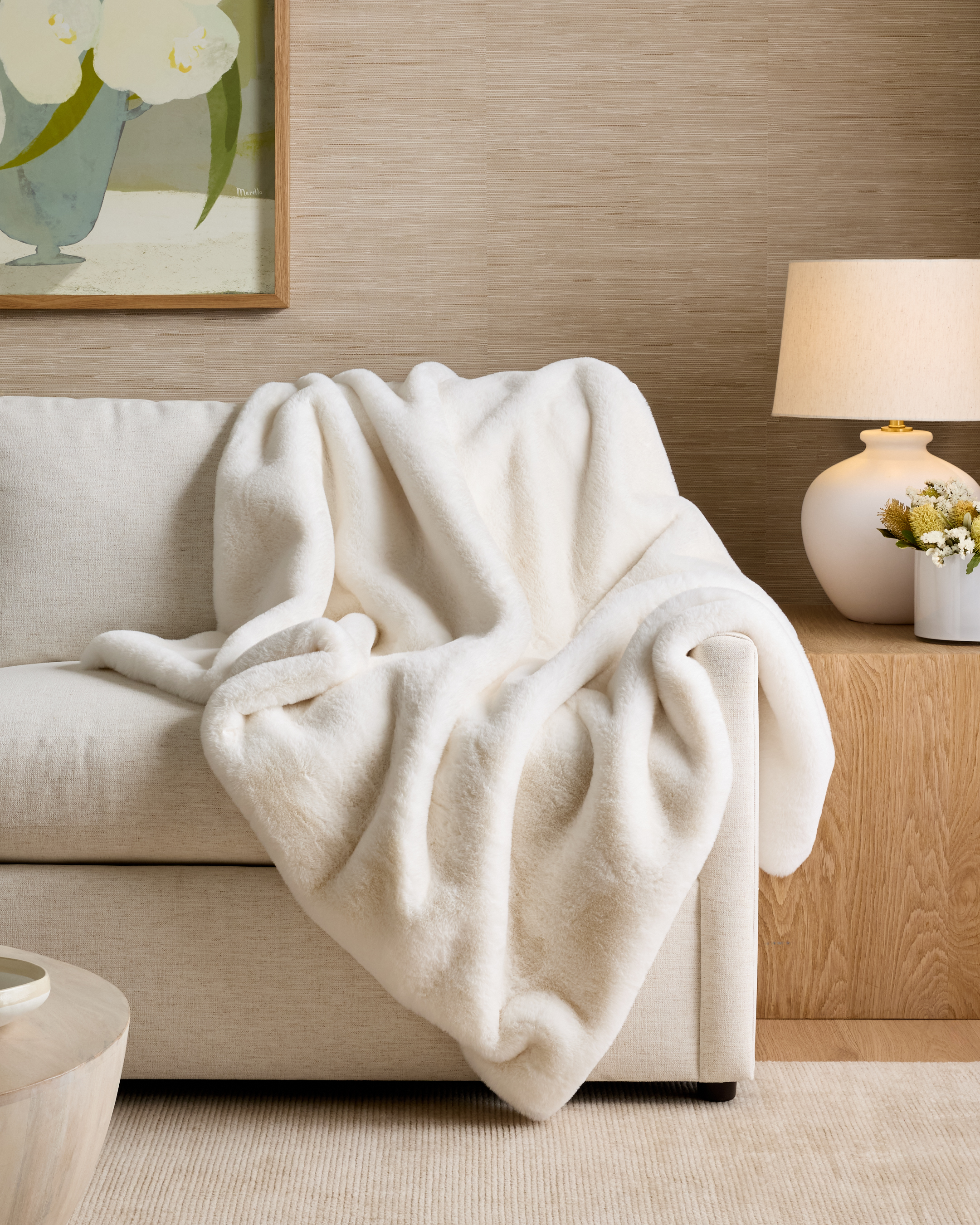 Luxury Faux Fur Throw in Ivory