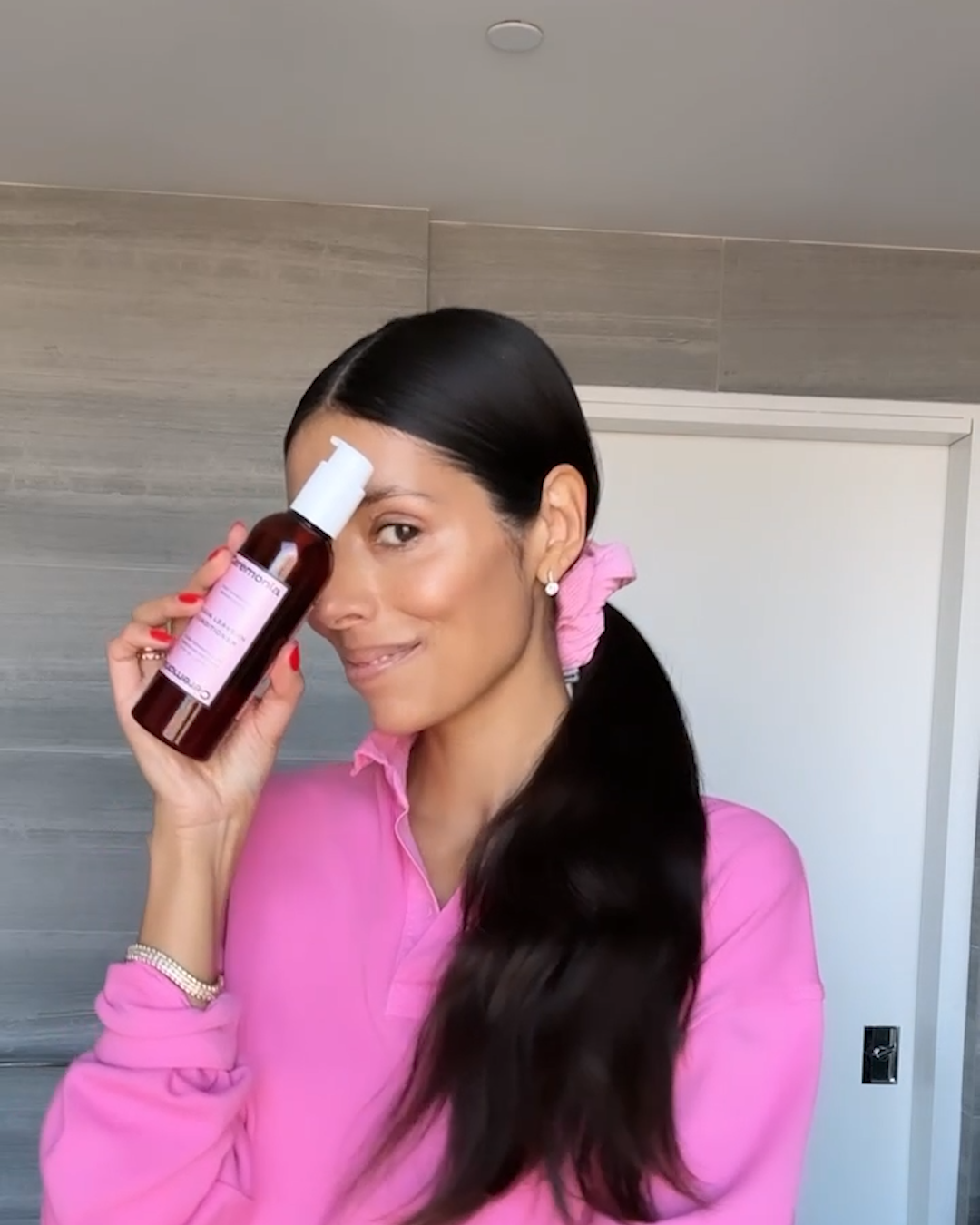 Guava Leave-In Conditioner by Ceremonia - PDP Video Thumbnail (4x5)