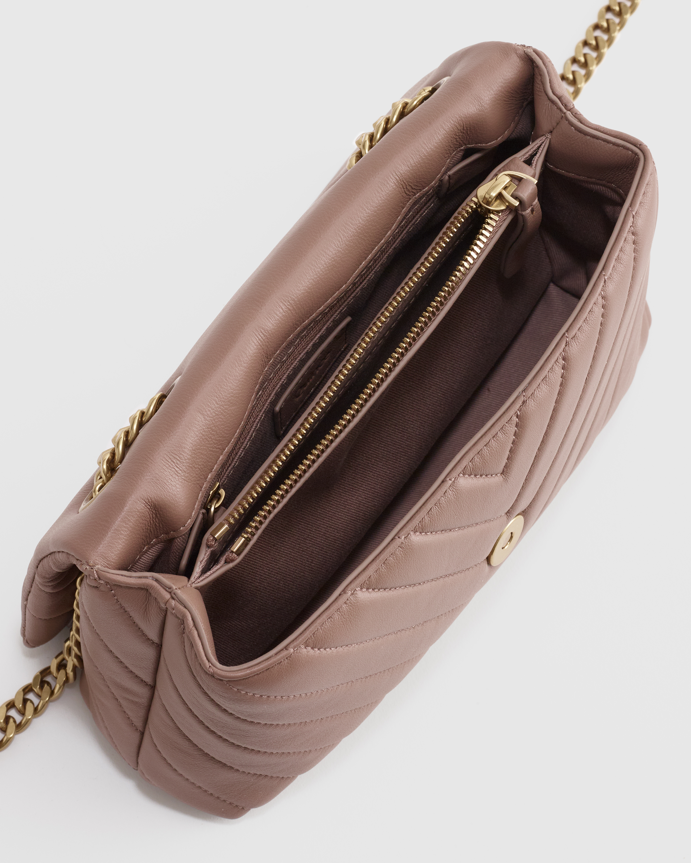 カ*ン様 キムタク　US Customized Quilted Body Bag US 三軒茶屋Customized Quilted Body Bag キムタク - メルカリ