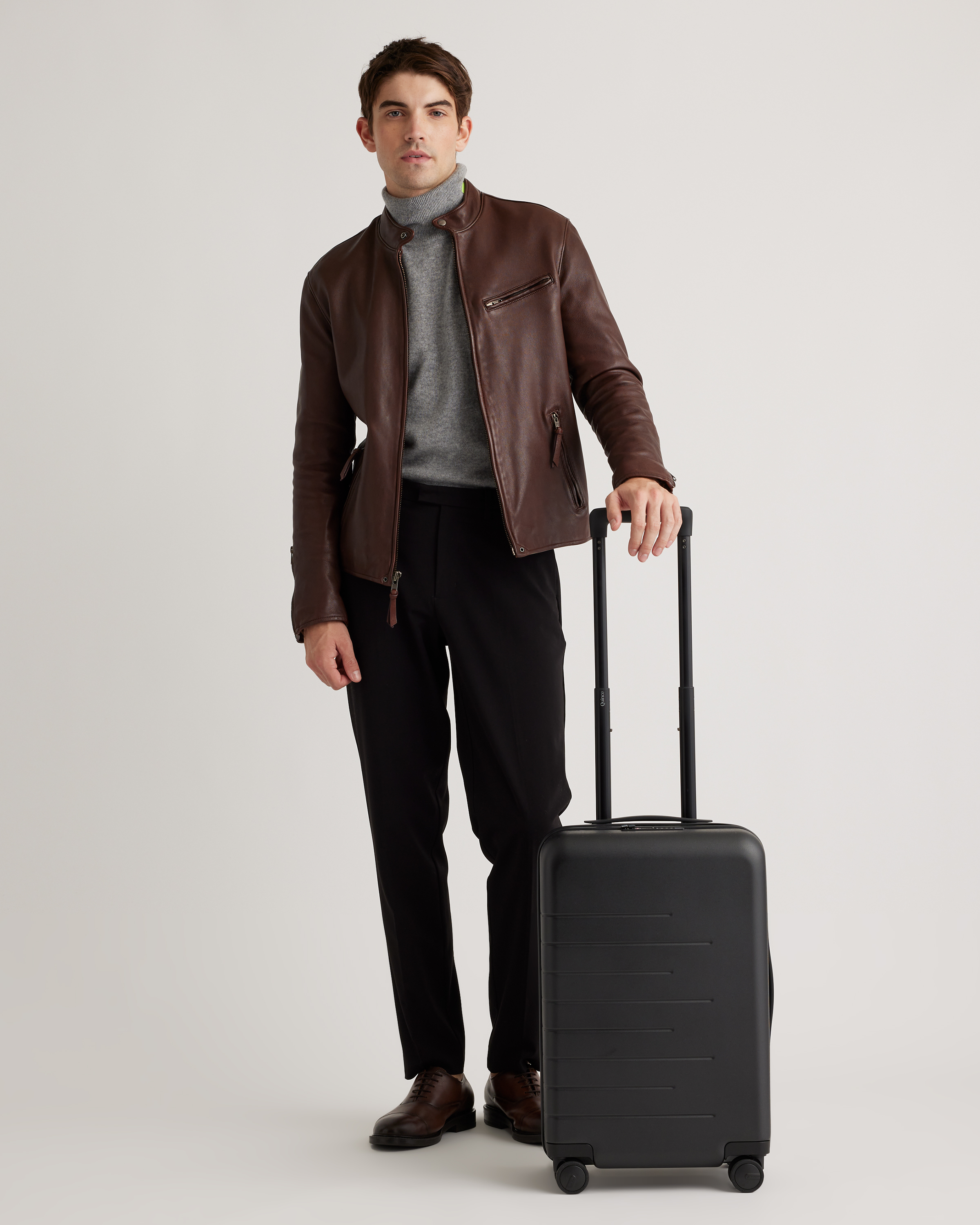 Expandable Carry-On Hard Shell Suitcase - 21"