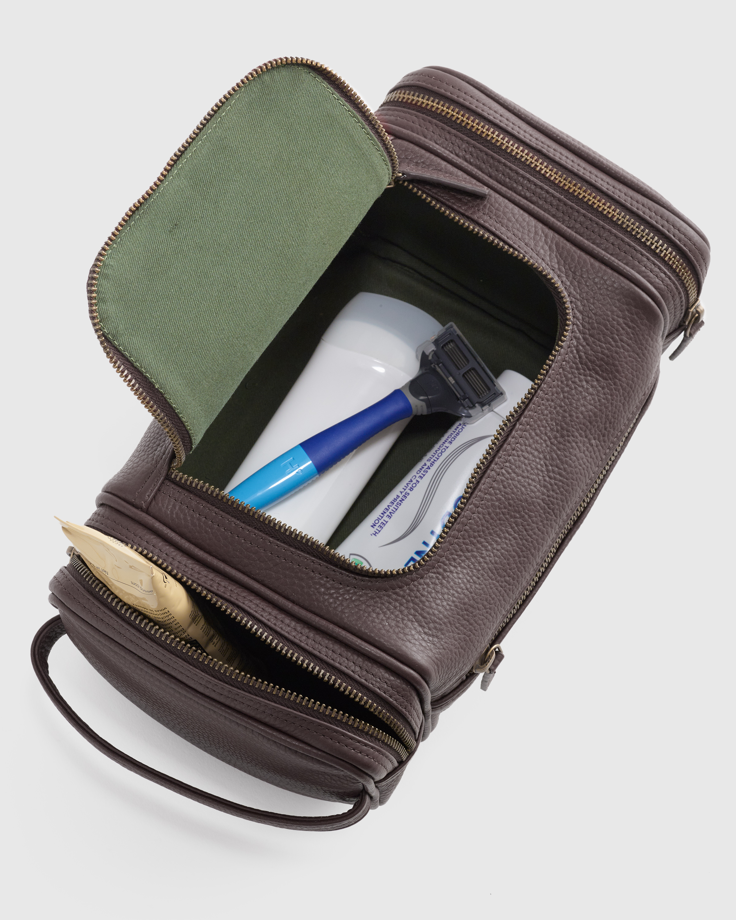 Nappa Leather Toiletry Bag - thumbnail 9