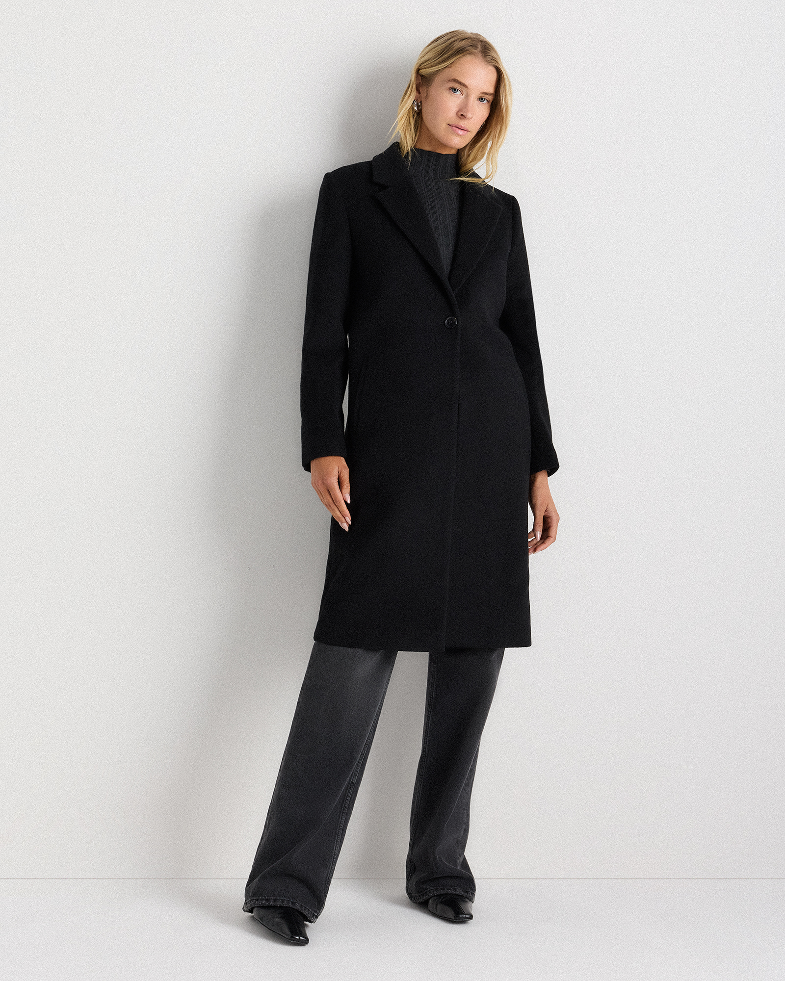 Wool Cashmere Classic Single-Breasted Coat in Black