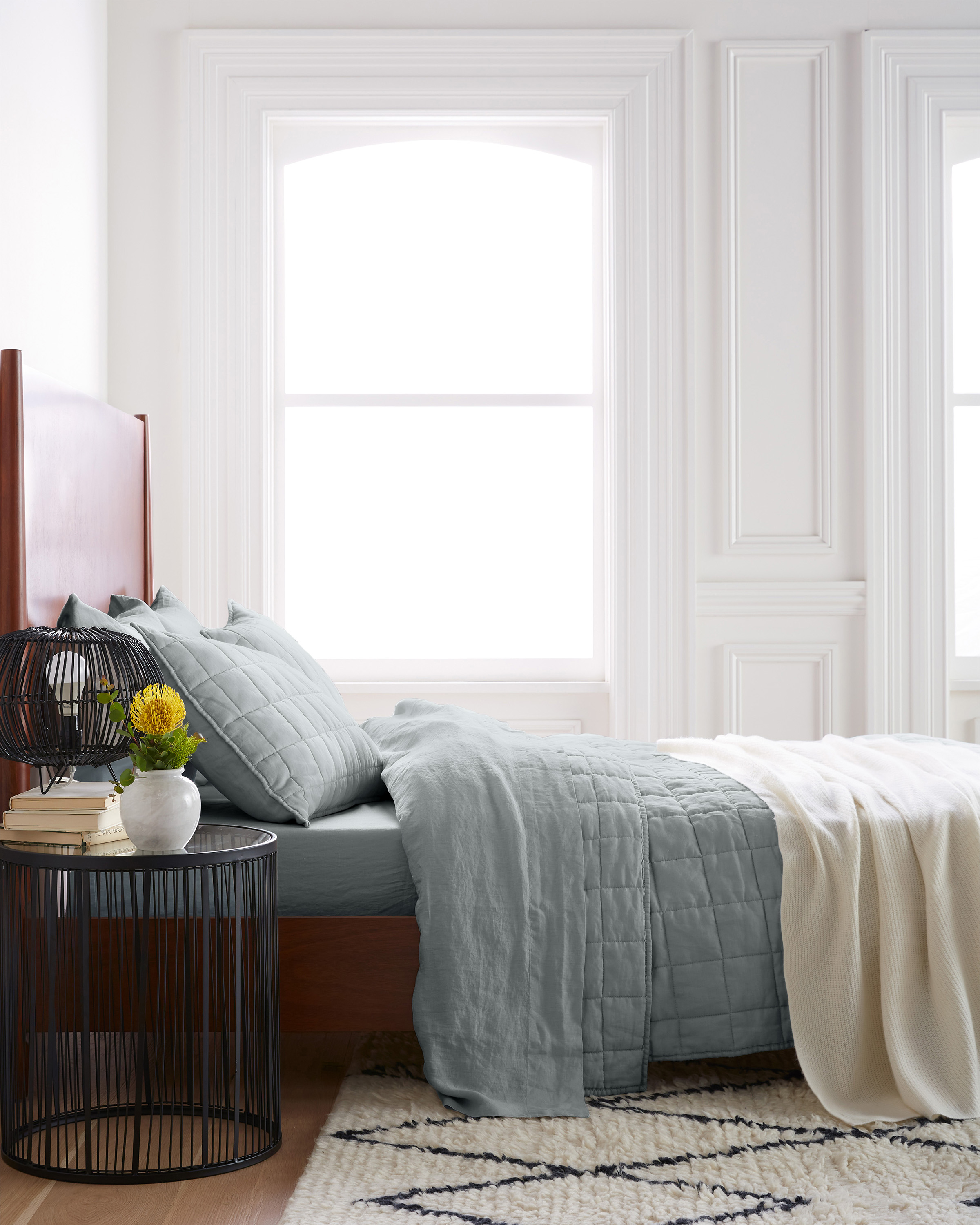 Mist European Linen Box Quilt