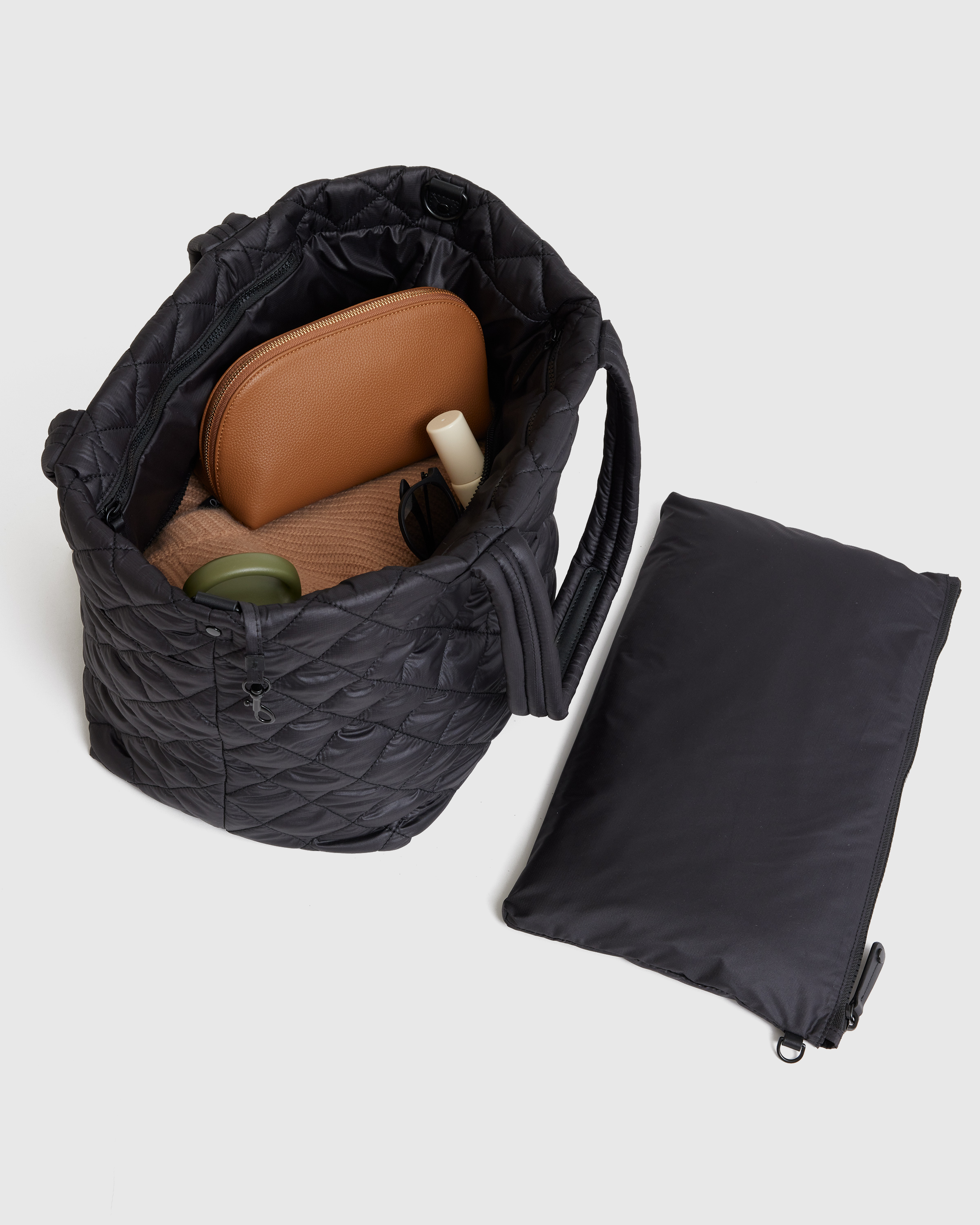 Transit Quilted Carry-All Tote in Black | Quince Canada