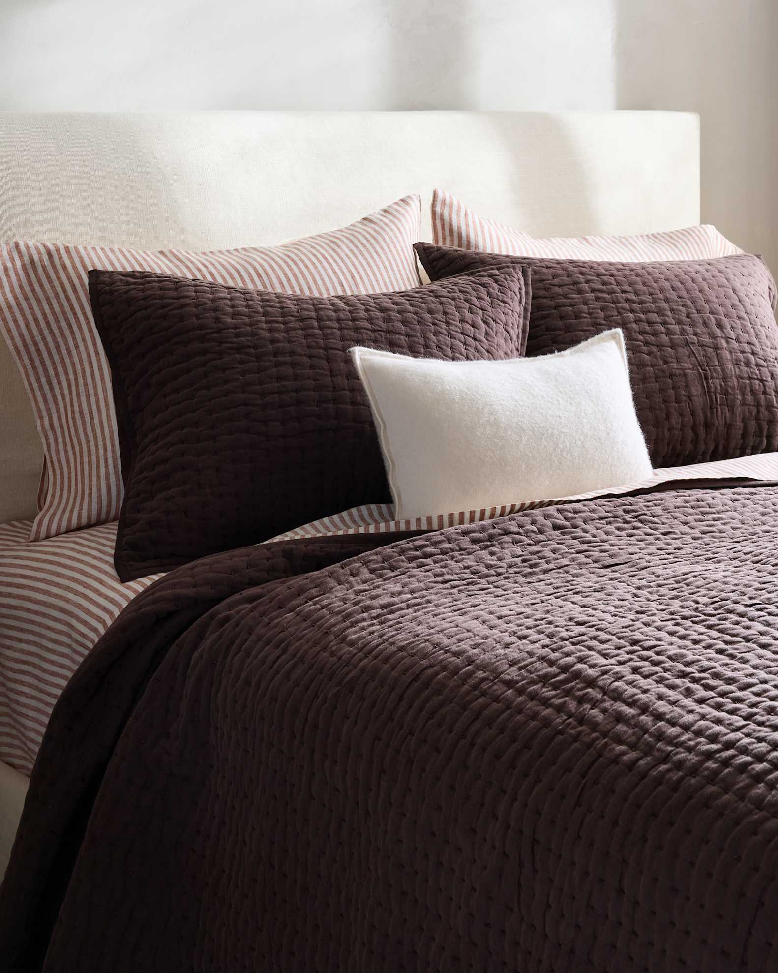 European Linen Cotton Stitch Quilt Set in Orchid