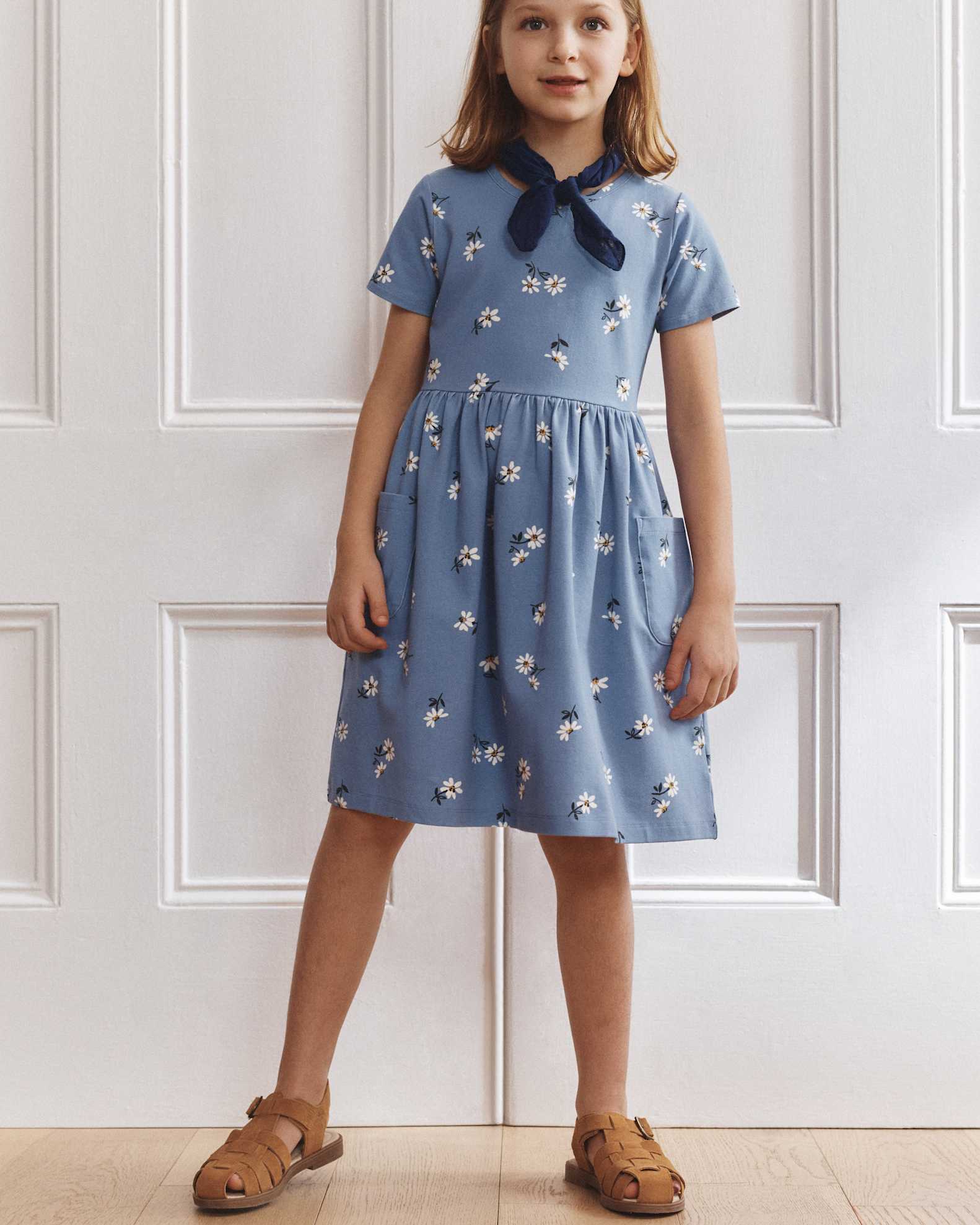 Organic Cotton Fit and Flare Pocket Dress - Kid Girl in Blue Daisy Organic Cotton Fit and Flare Pocket Dress - Kid Girl in Blue Daisy
