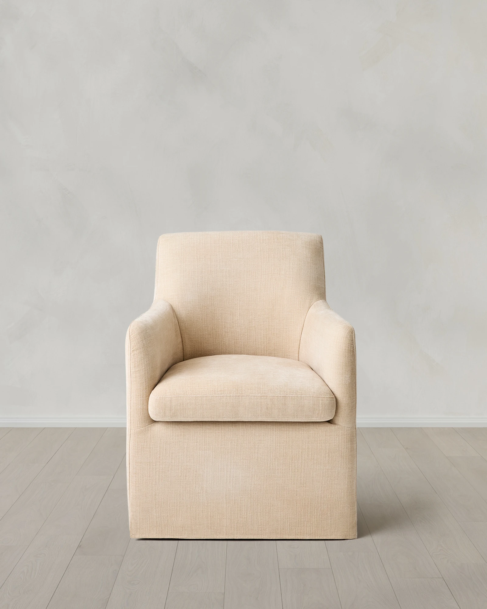 Performance Linen Curved Back Dining Chair in Natural
