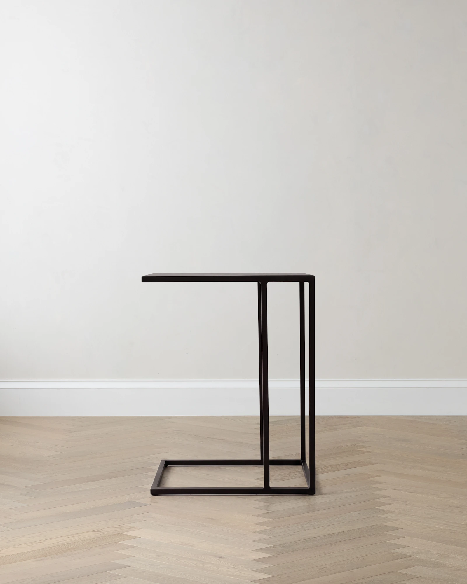 Powder-Coated Steel C End Table in Black