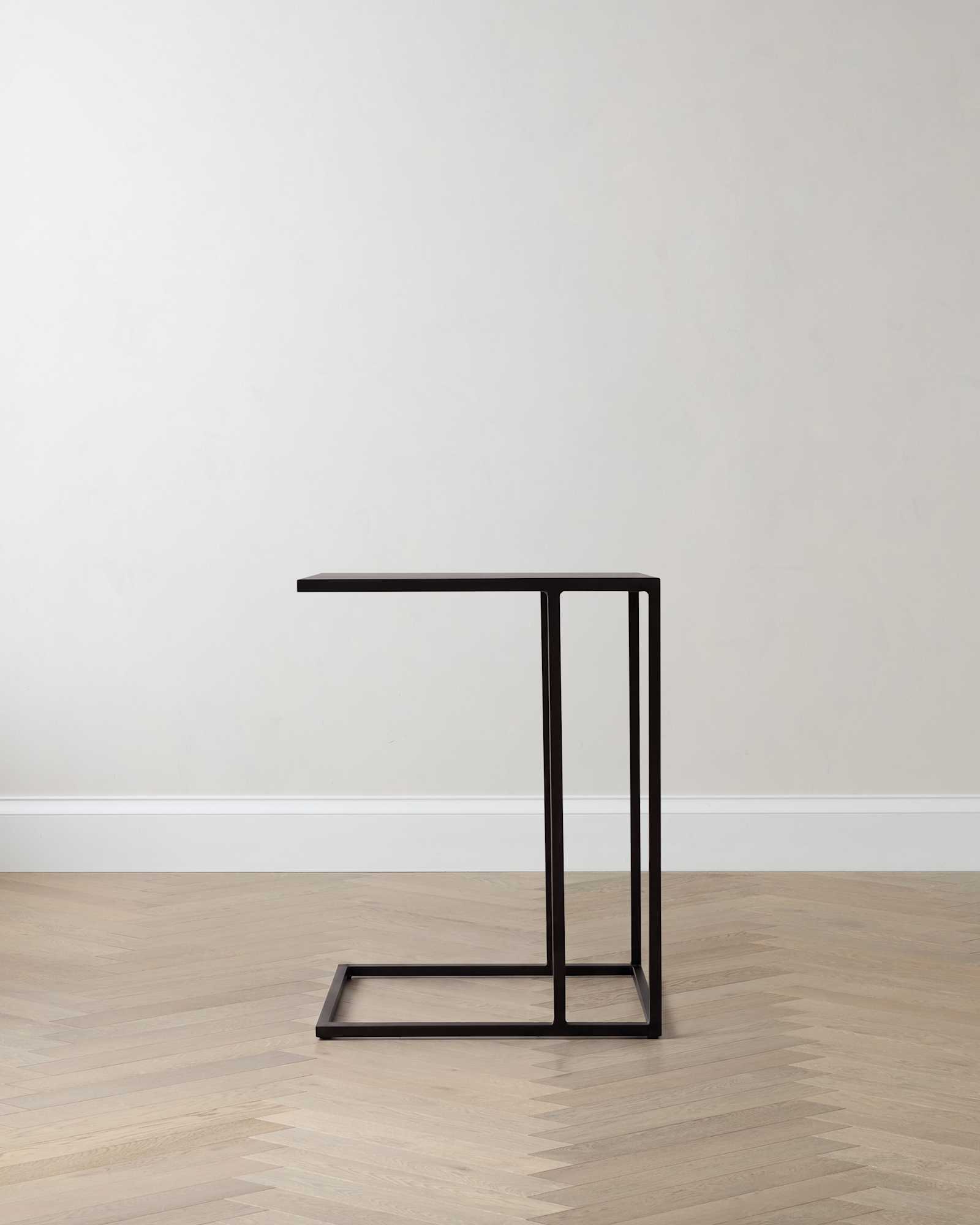 U-FURN-228-BLK-01