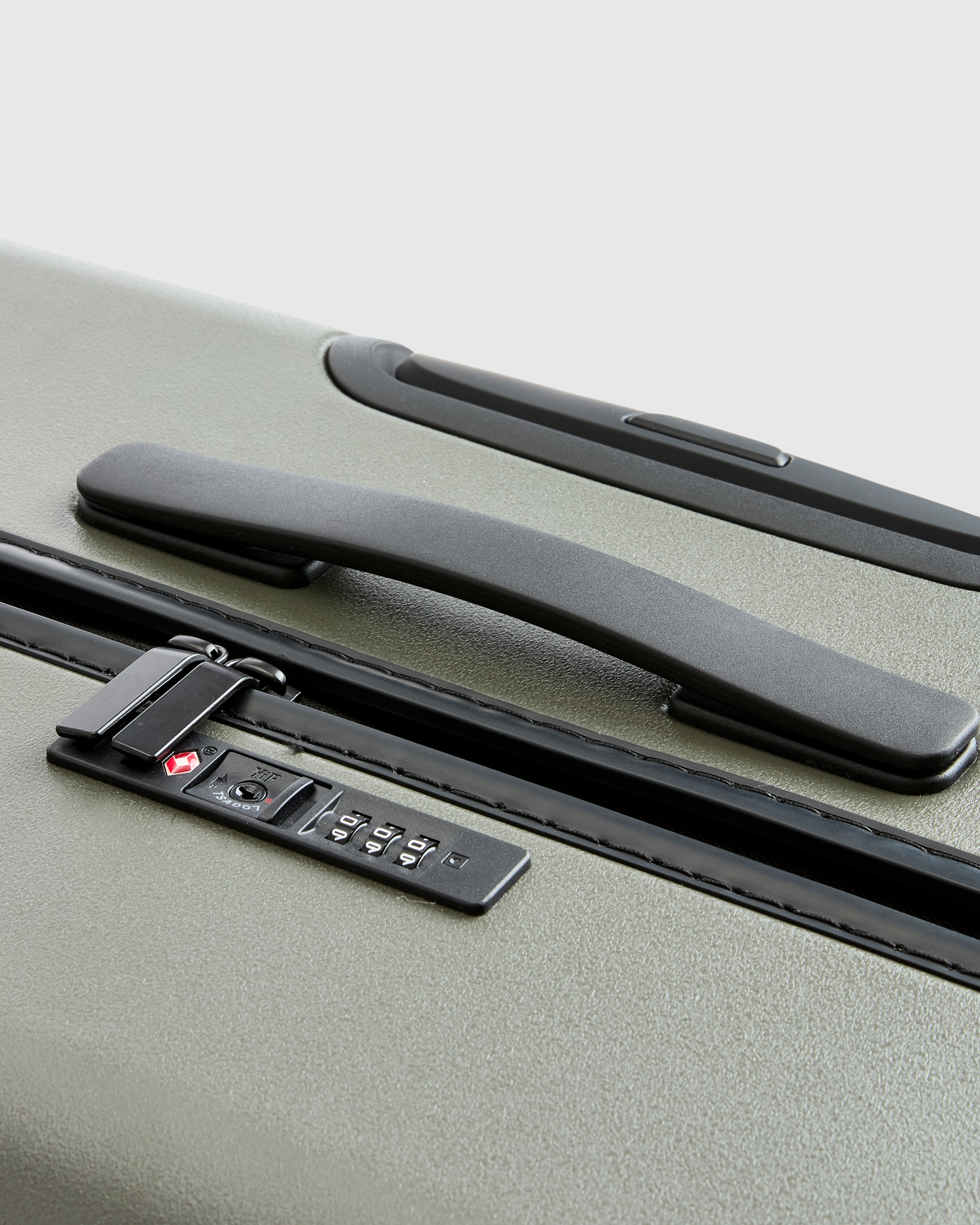Carry-On & Large Check-In Suitcase Set - Olive
