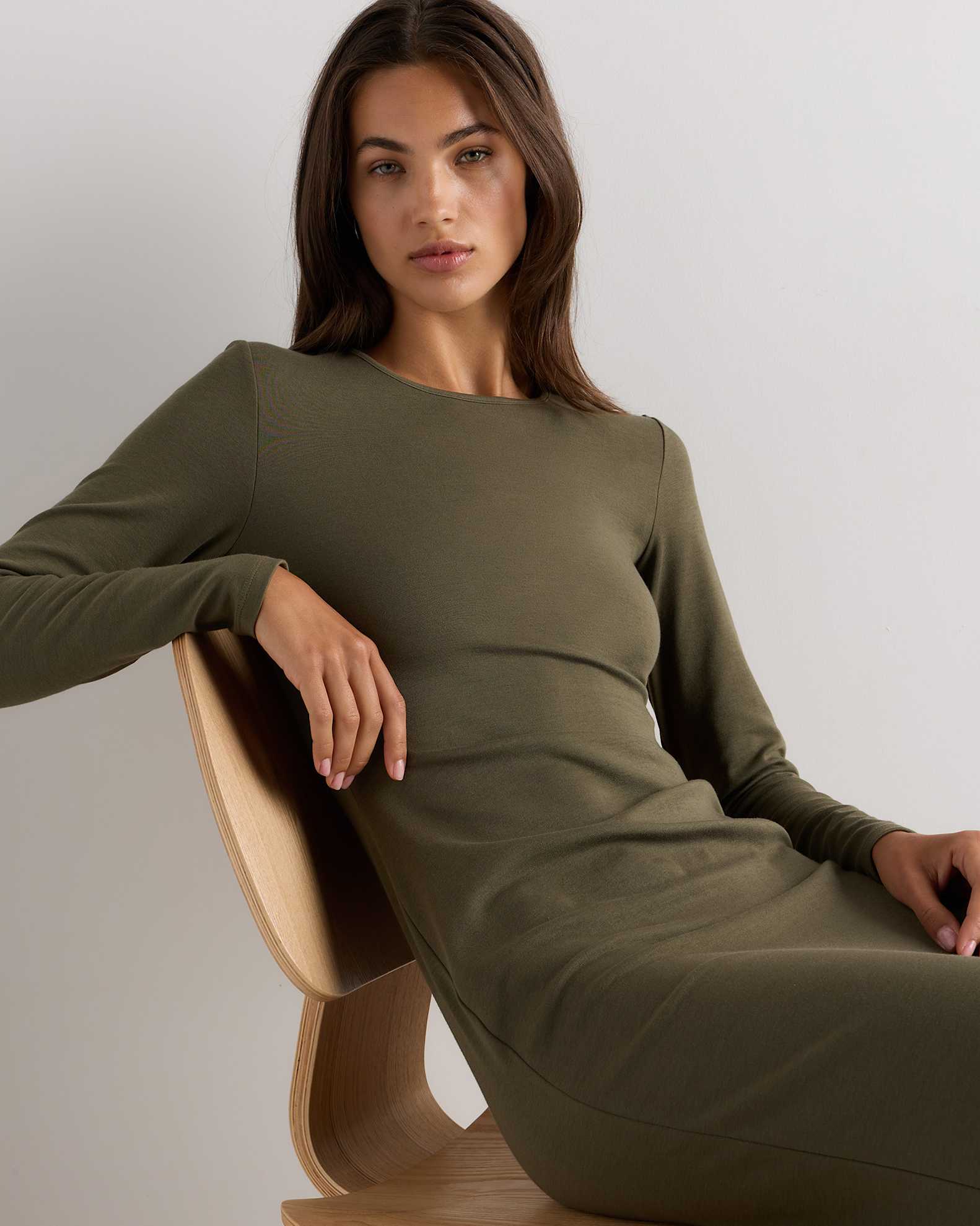 long sleeve knit maxi dress Atticus With Sequin / Gold | MESHKI This beautiful ribbed knit dress lends itself to literally every occasion imaginable Rhapsody Long Sleeve Knit Maxi