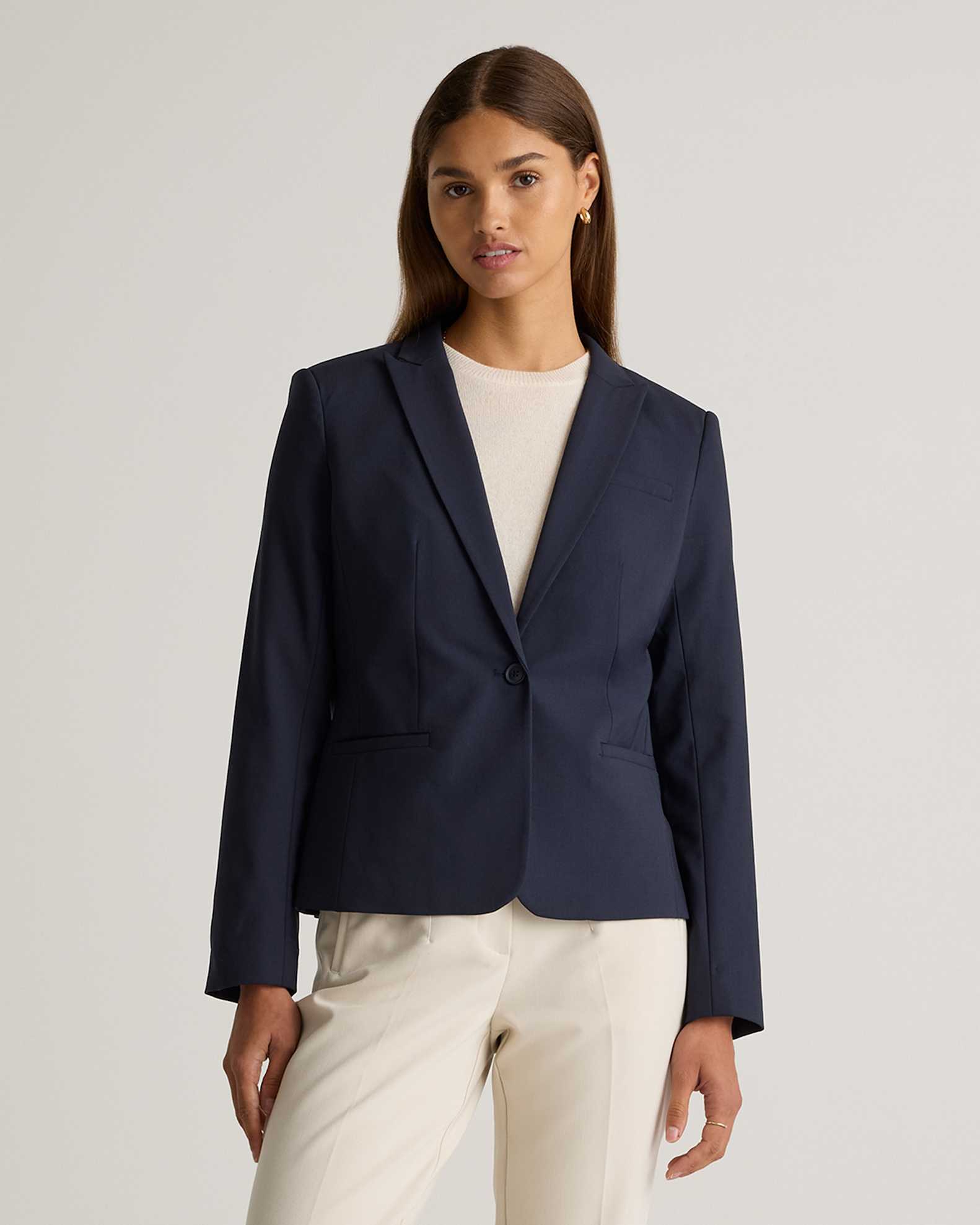 Italian Wool Tailored Blazer in Navy Italian Wool Tailored Blazer in Navy