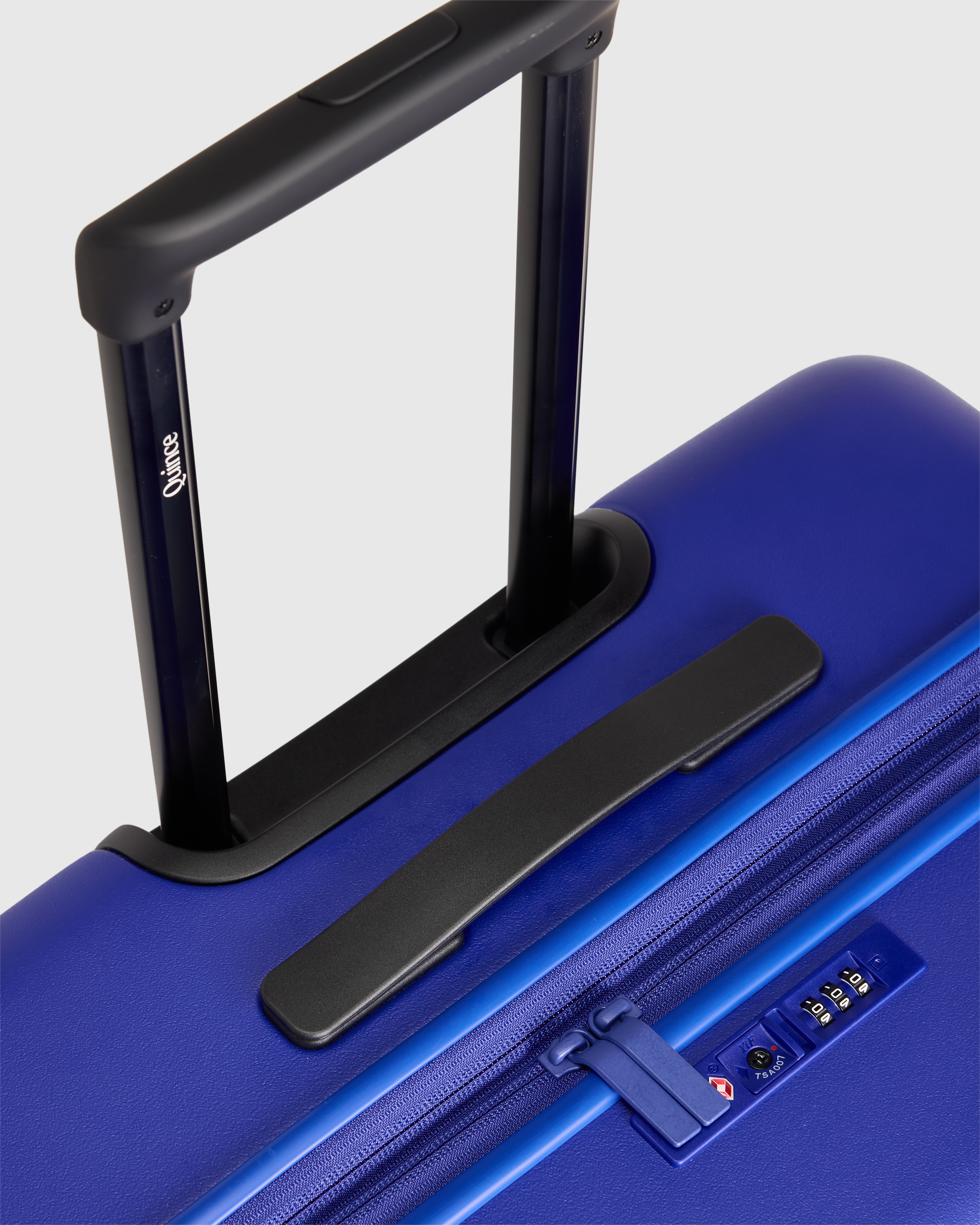 Expandable Large Check-In Suitcase in Coastal Cobalt