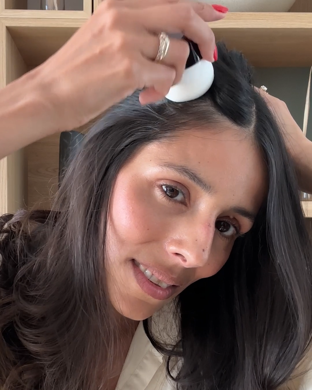 Dry Shampoo con Arrowroot by Ceremonia - PDP Video Thumbnail (4x5)