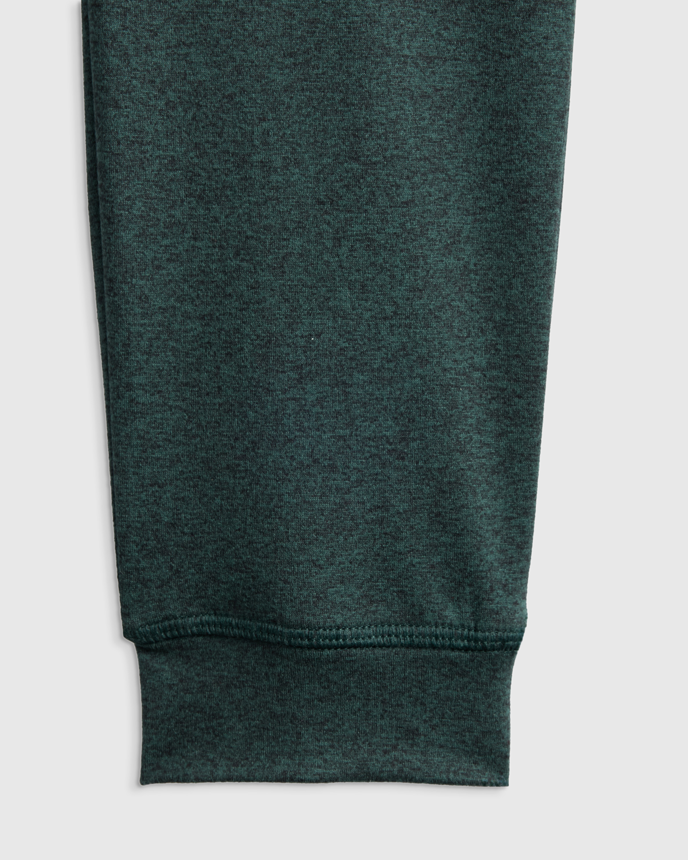 U--957-HEAGREEN-080 CROPPED