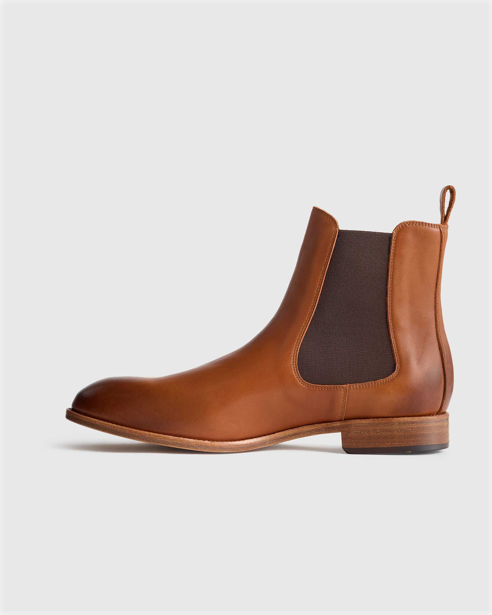Men's Essential Leather Dress Chelsea Boot in Chestnut, Size 11, Italian Leather by Quince Men's Essential Leather Dress Chelsea Boot in Chestnut, Size 11, Italian Leather by Quince