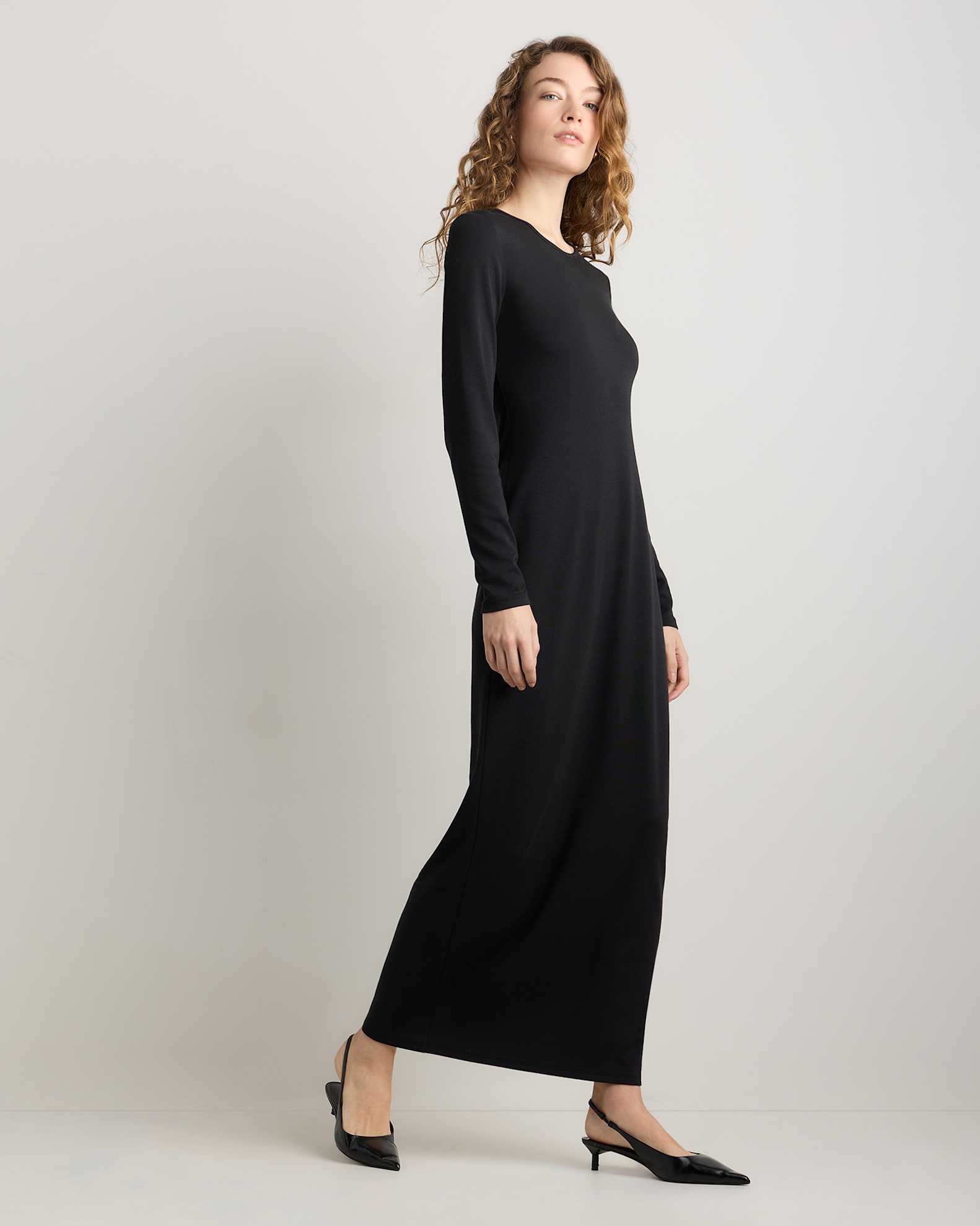 Women's Long Sleeve Knit Maxi Dress in True Black, Size XL, Tencel by Quince Women's Long Sleeve Knit Maxi Dress in True Black, Size XL, Tencel by Quince
