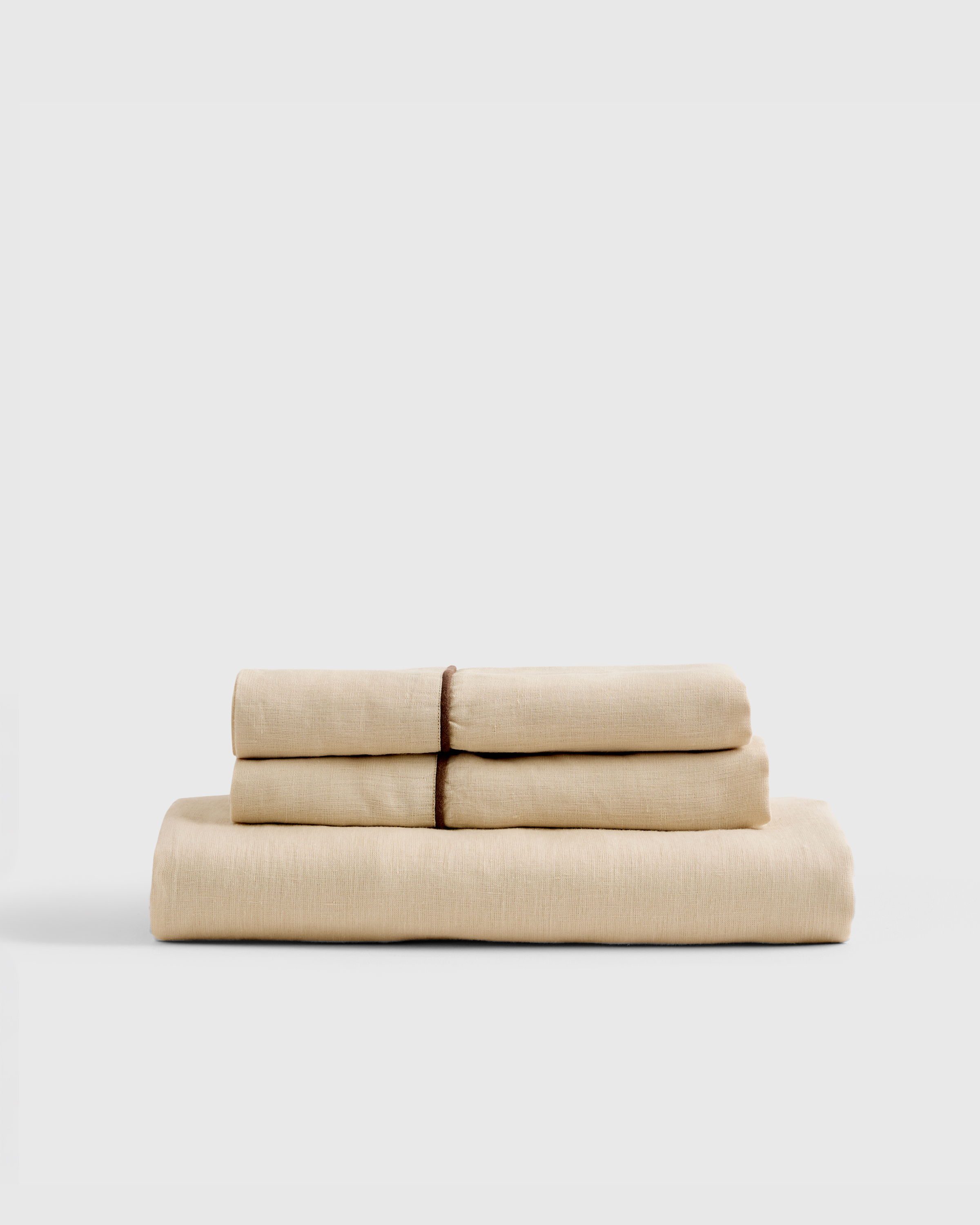 Oat/Espresso European Linen Piped Fitted Sheet Set