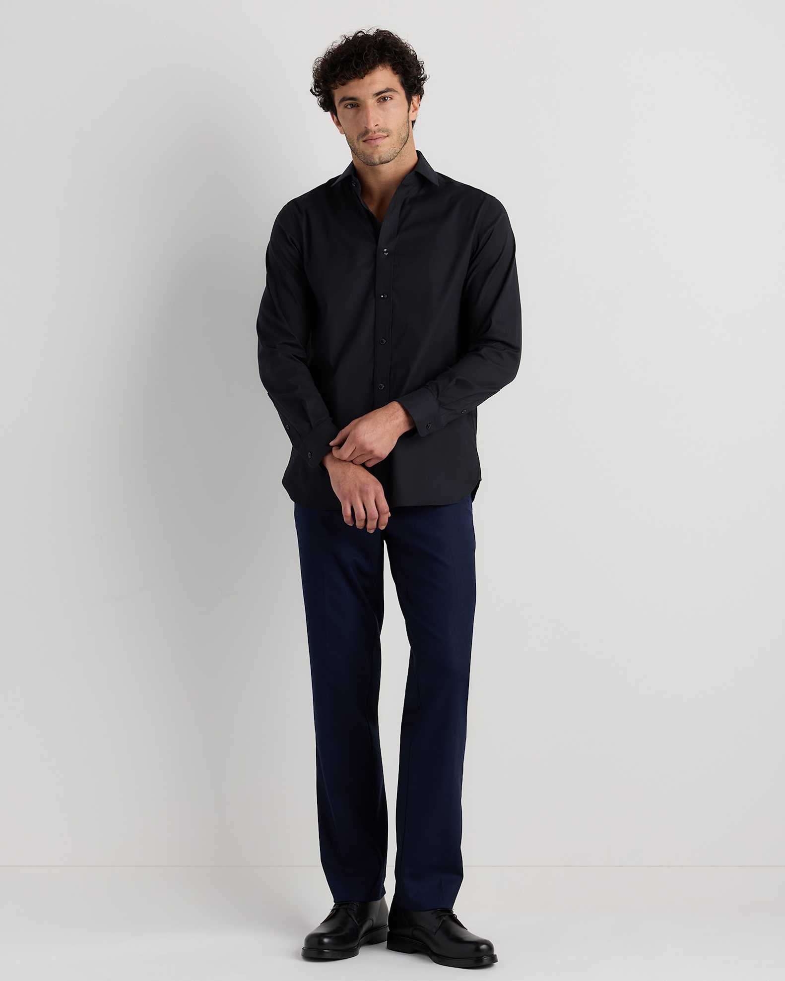 Men's Oxford Non-Iron Dress Shirt in Bold Black, Size XL, Organic Cotton by Quince Men's Oxford Non-Iron Dress Shirt in Bold Black, Size XL, Organic Cotton by Quince