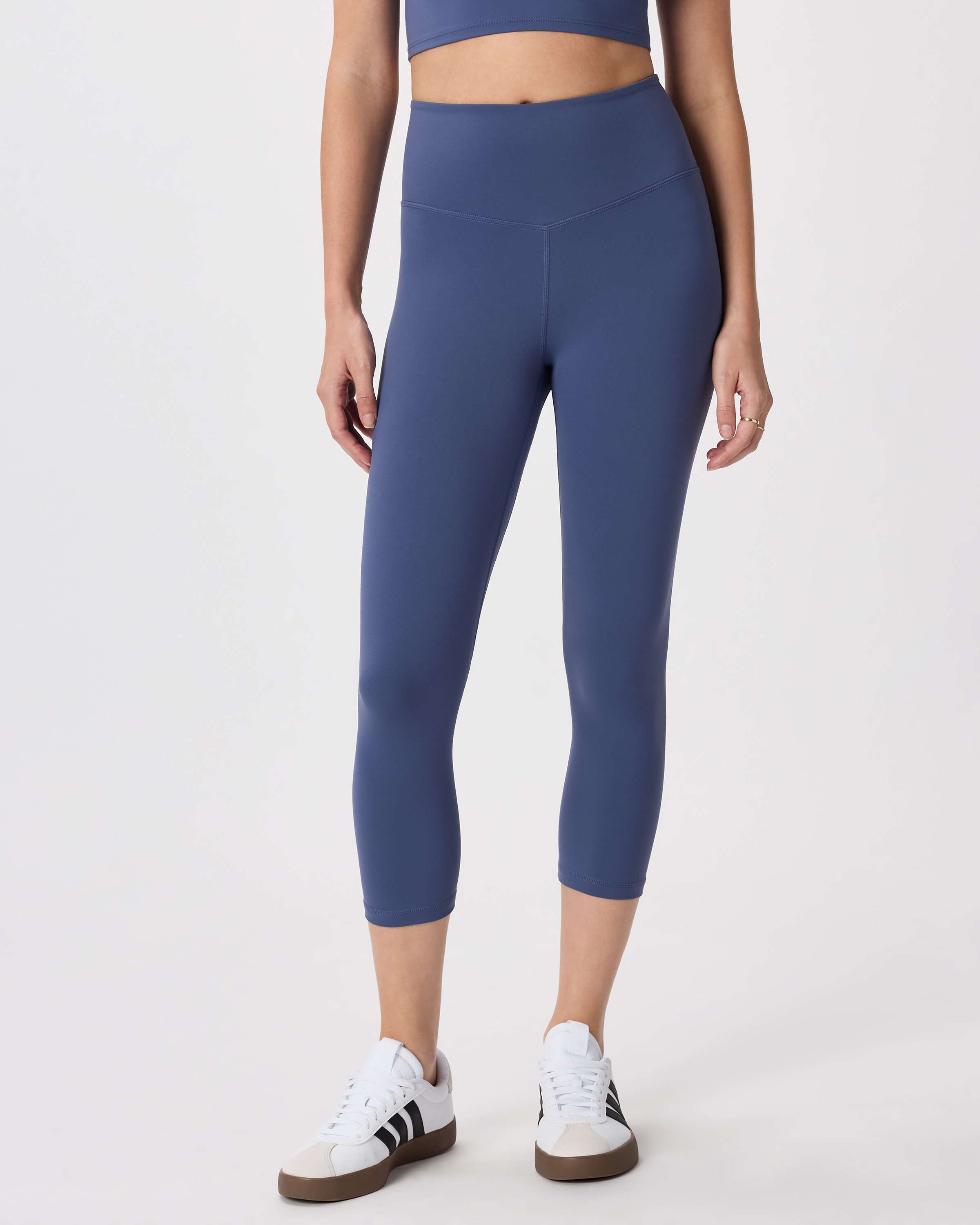 Quince Women's Ultra-form High-rise Capri In Blue