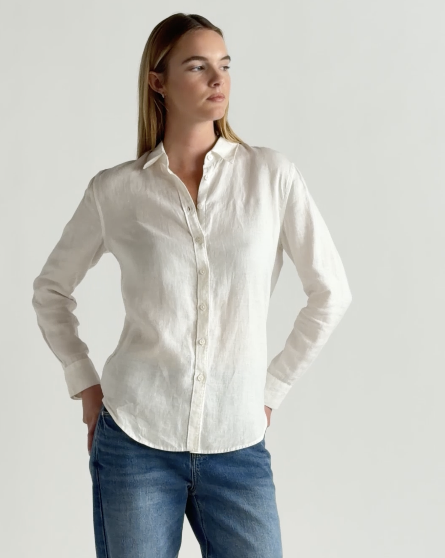 100% European Linen Long Sleeve Shirt - PDP Video Thumbnail (White, 4x5)