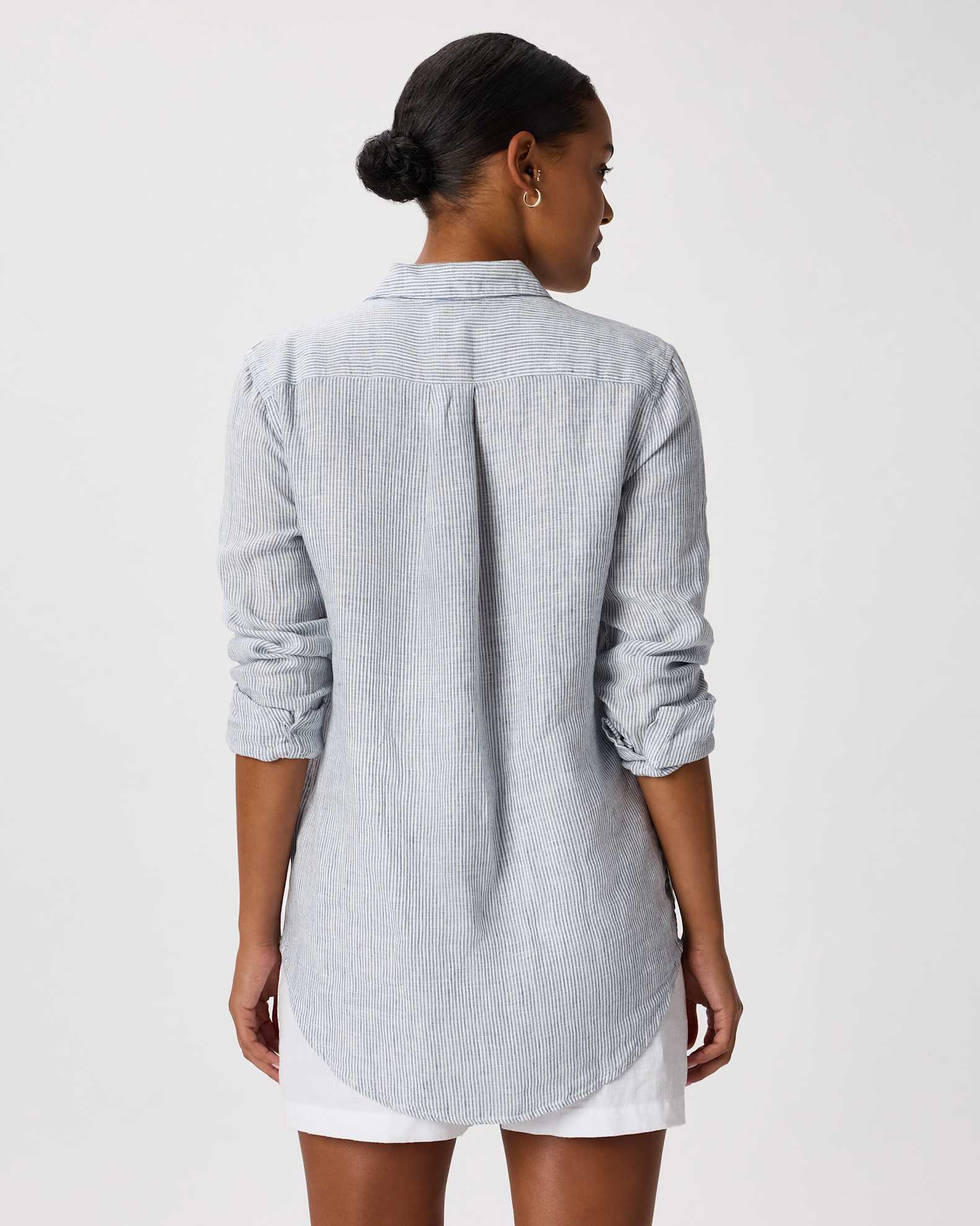 Women's 100% European Linen Long Sleeve Shirt in Blue Pinstripe, Size Small by Quince Women's 100% European Linen Long Sleeve Shirt in Blue Pinstripe, Size Small by Quince
