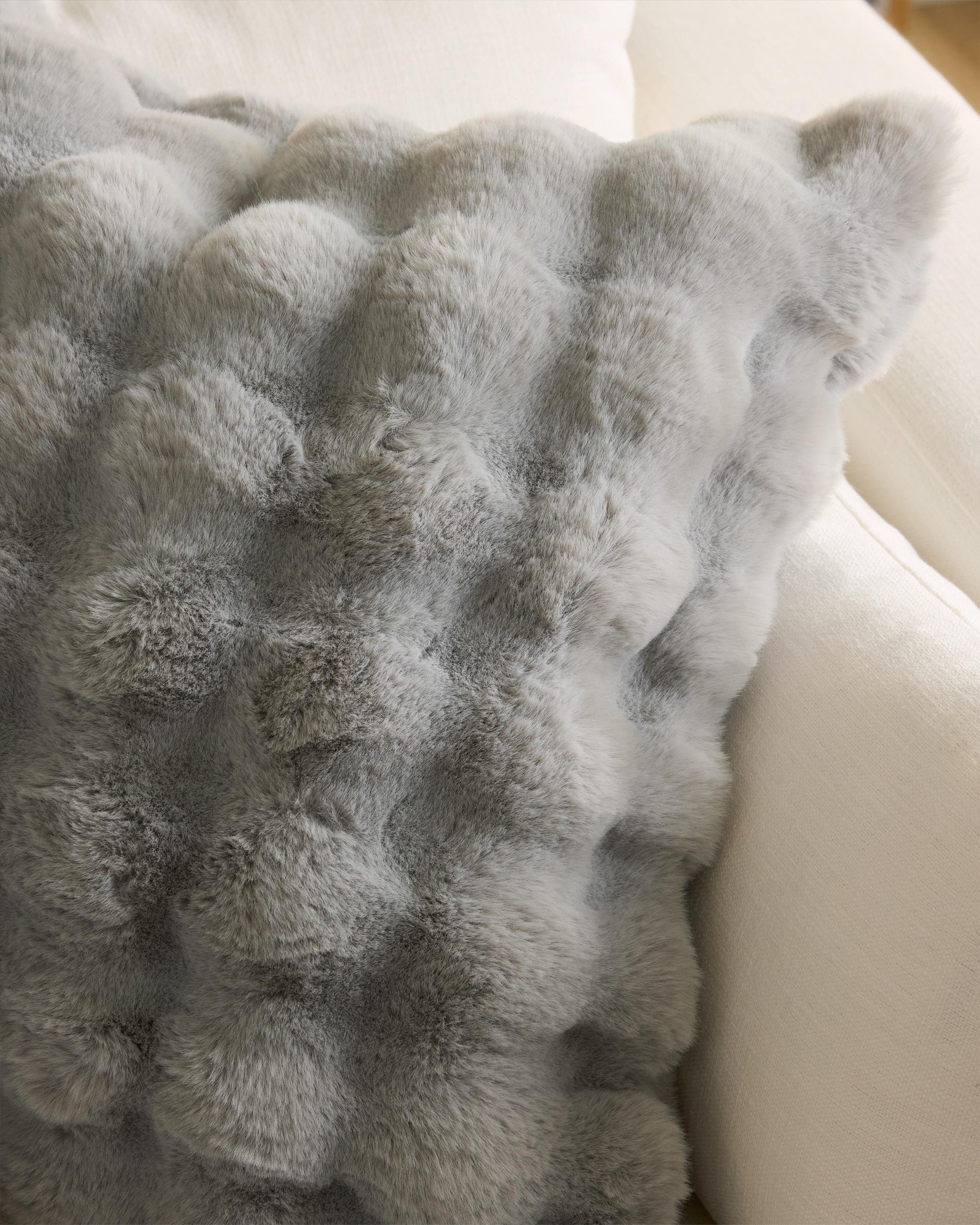 Quince Faux Fur Pillow Cover