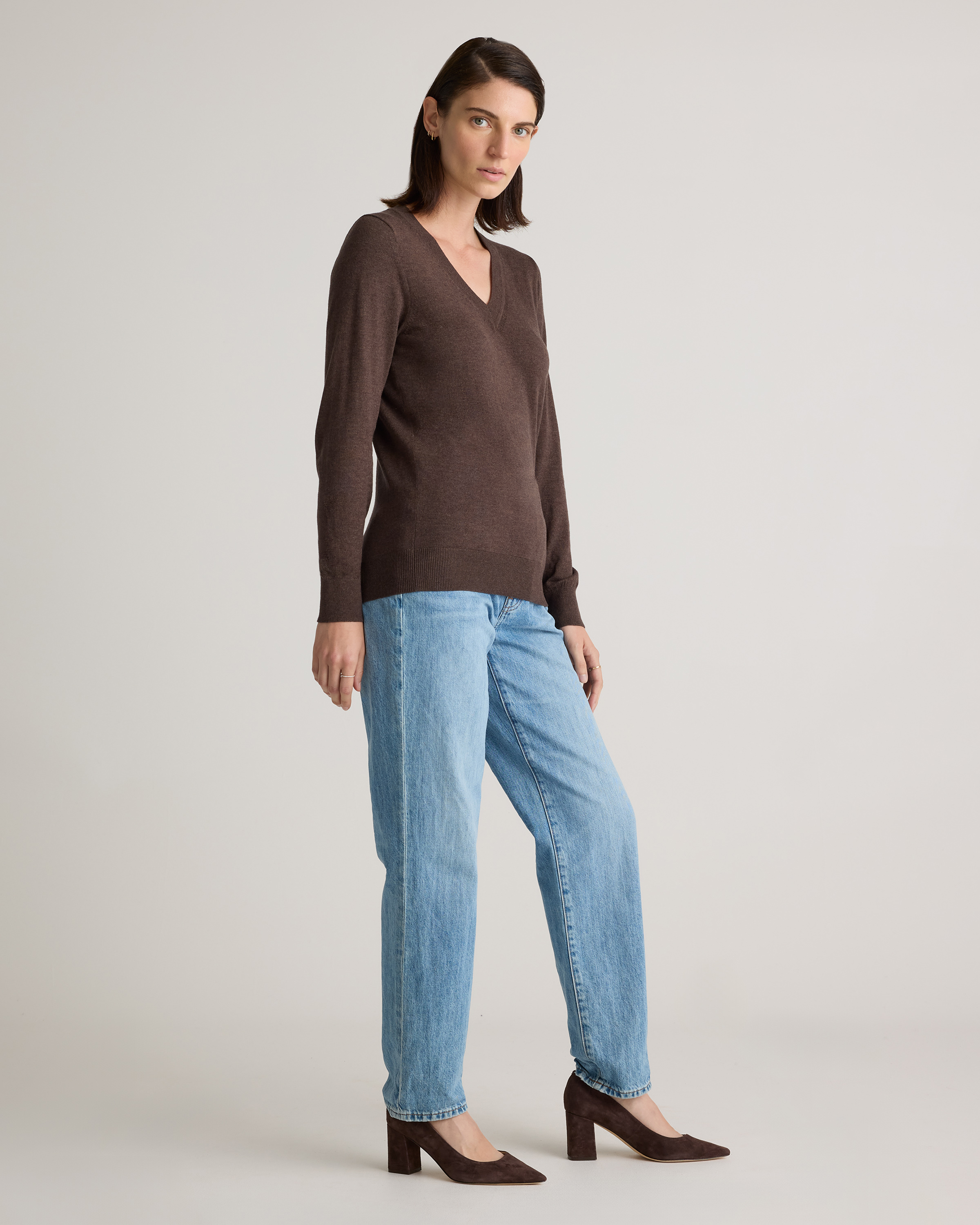 Lightweight Cotton Cashmere V-Neck Sweater in Mocha Heather