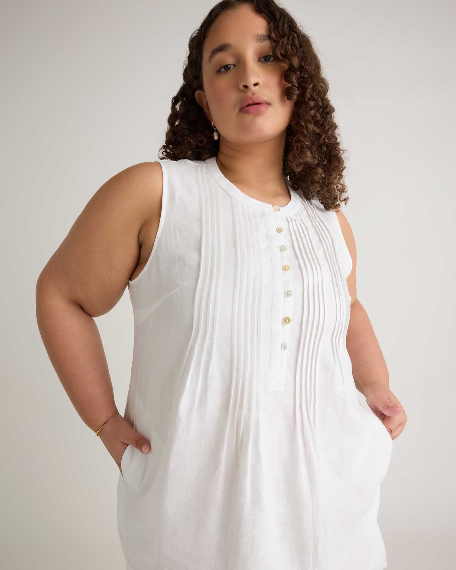 Quince Women's Sleeveless Swing Dress, 100% European Linen, Size 2X, White - Eco-Conscious, Breathable, with Pleat Detailing & Shell Buttons Quince Women's Sleeveless Swing Dress, 100% European Linen, Size 2X, White - Eco-Conscious, Breathable, with Pleat Detailing & Shell Buttons
