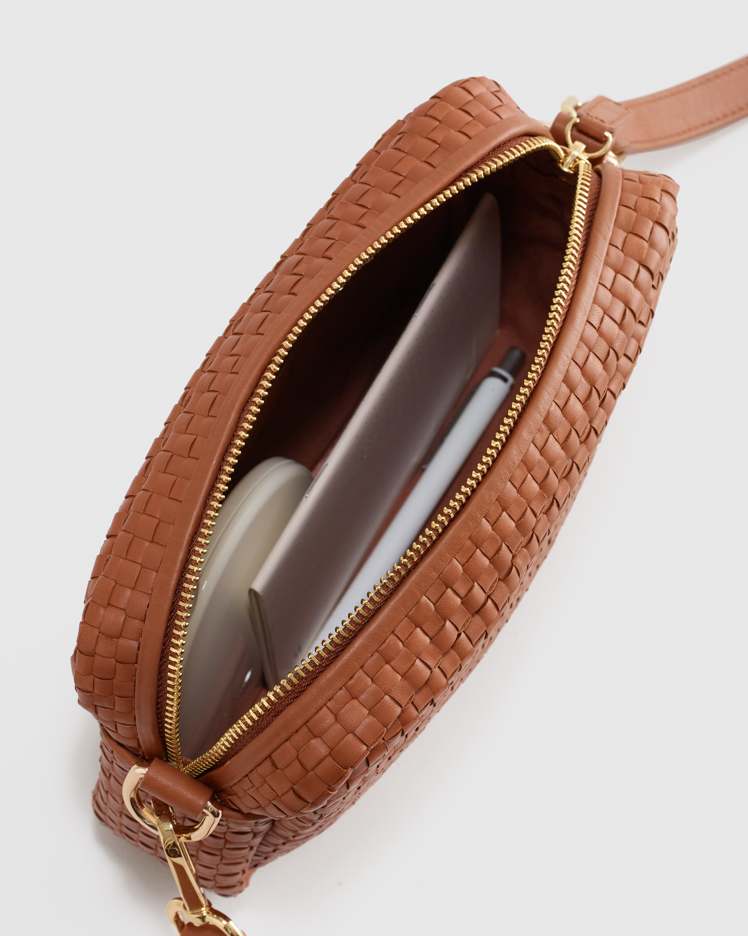 Italian Leather Handwoven Crossbody - Thumbnail 3