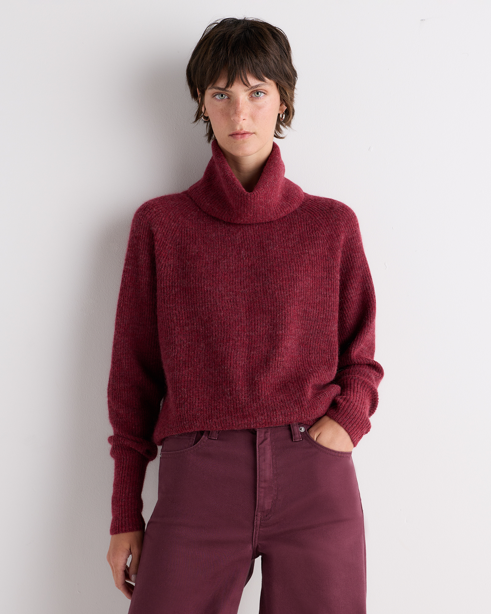 Oxblood Red Col roulé léger en bébé alpaga pour femme