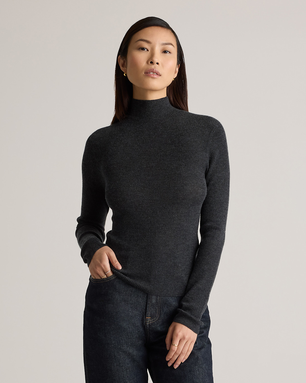 Featherweight Cashmere Ribbed Mockneck Sweater in Charcoal