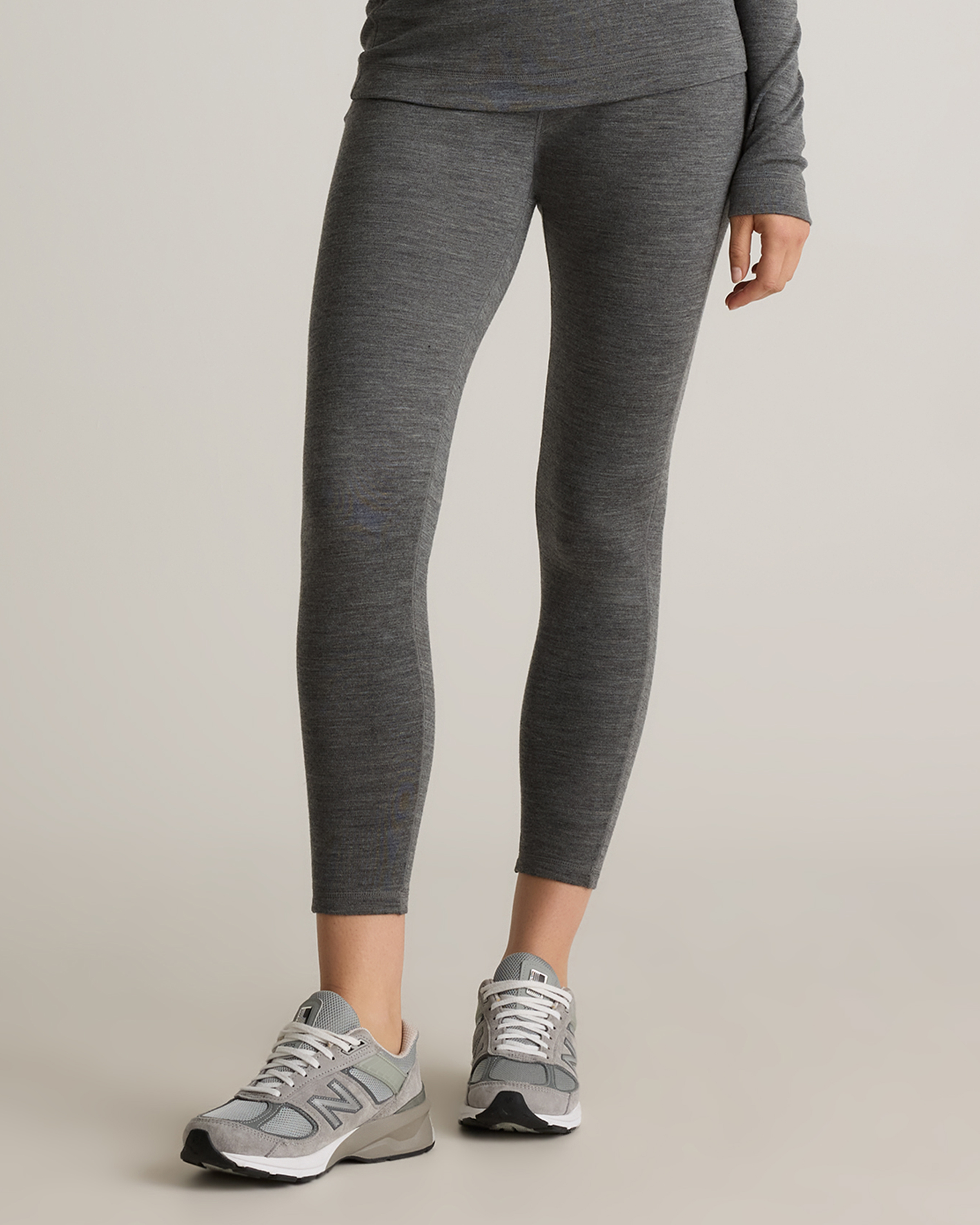 Quince Women's 100% Merino Wool Cold Weather Base Layer Legging In Heather Charcoal Grey
