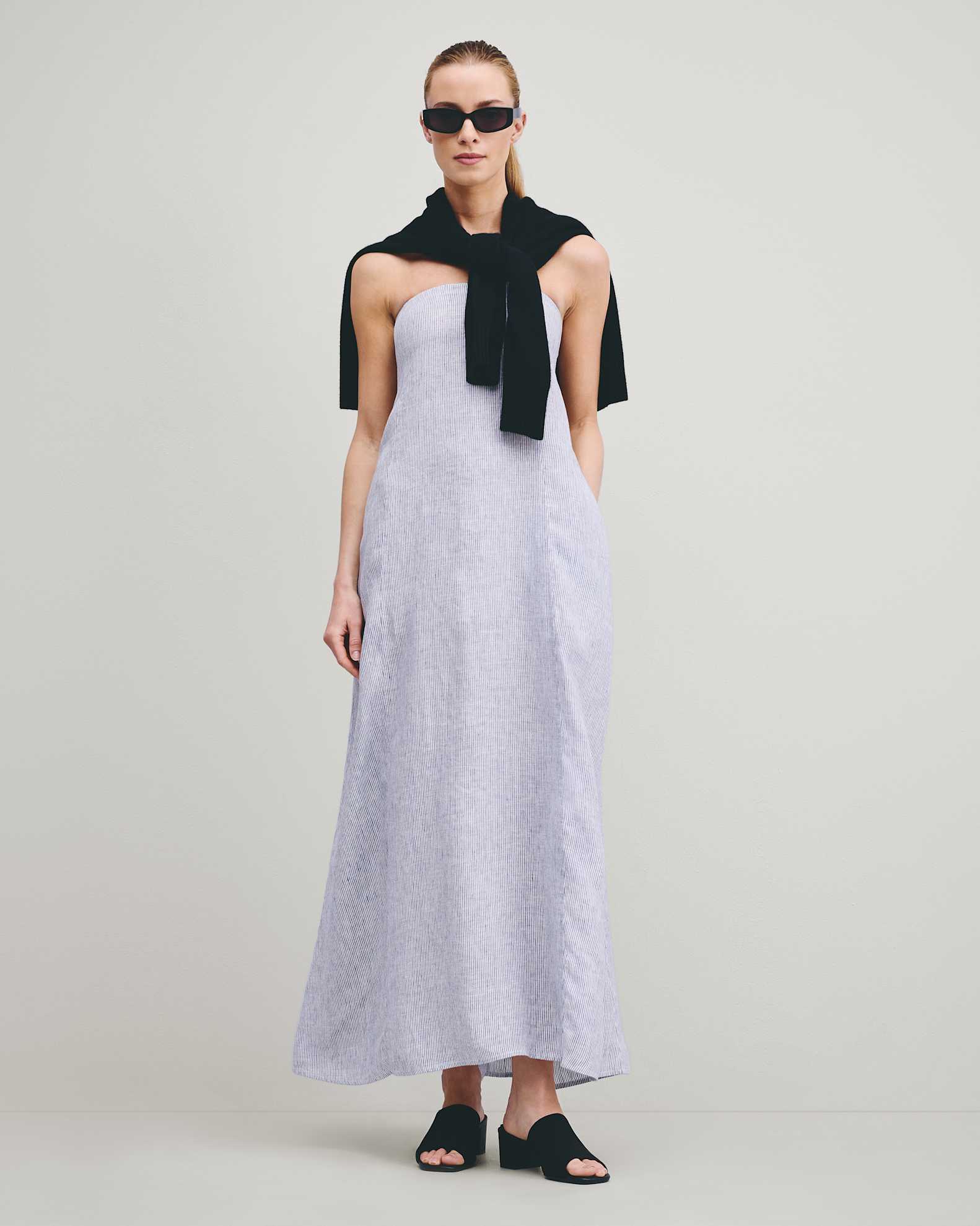 Women's 100% European Linen Strapless Maxi Dress in Blue Pinstripe, Size Large by Quince Women's 100% European Linen Strapless Maxi Dress in Blue Pinstripe, Size Large by Quince