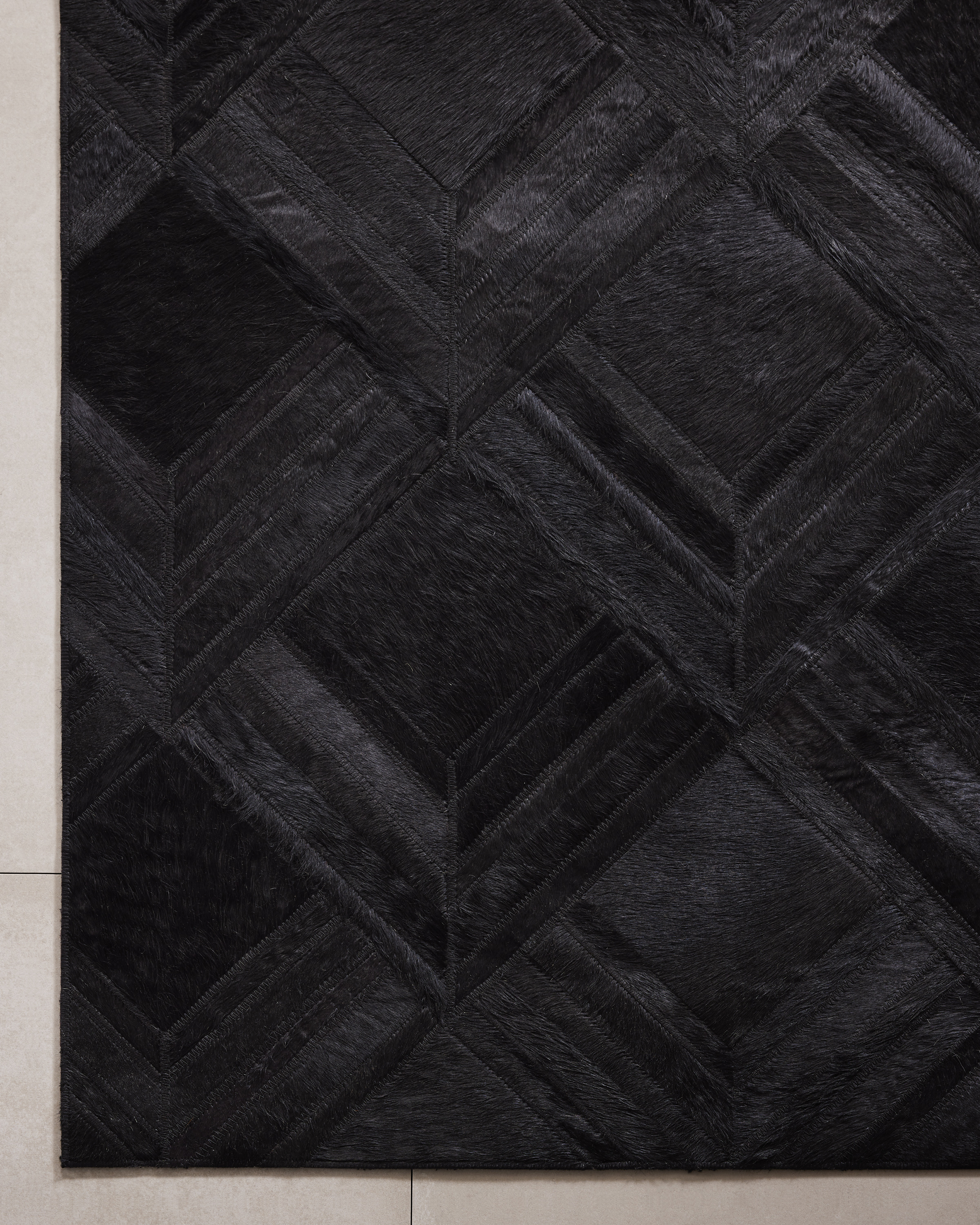 Blocks Hair on Hide Rug - Thumbnail 2