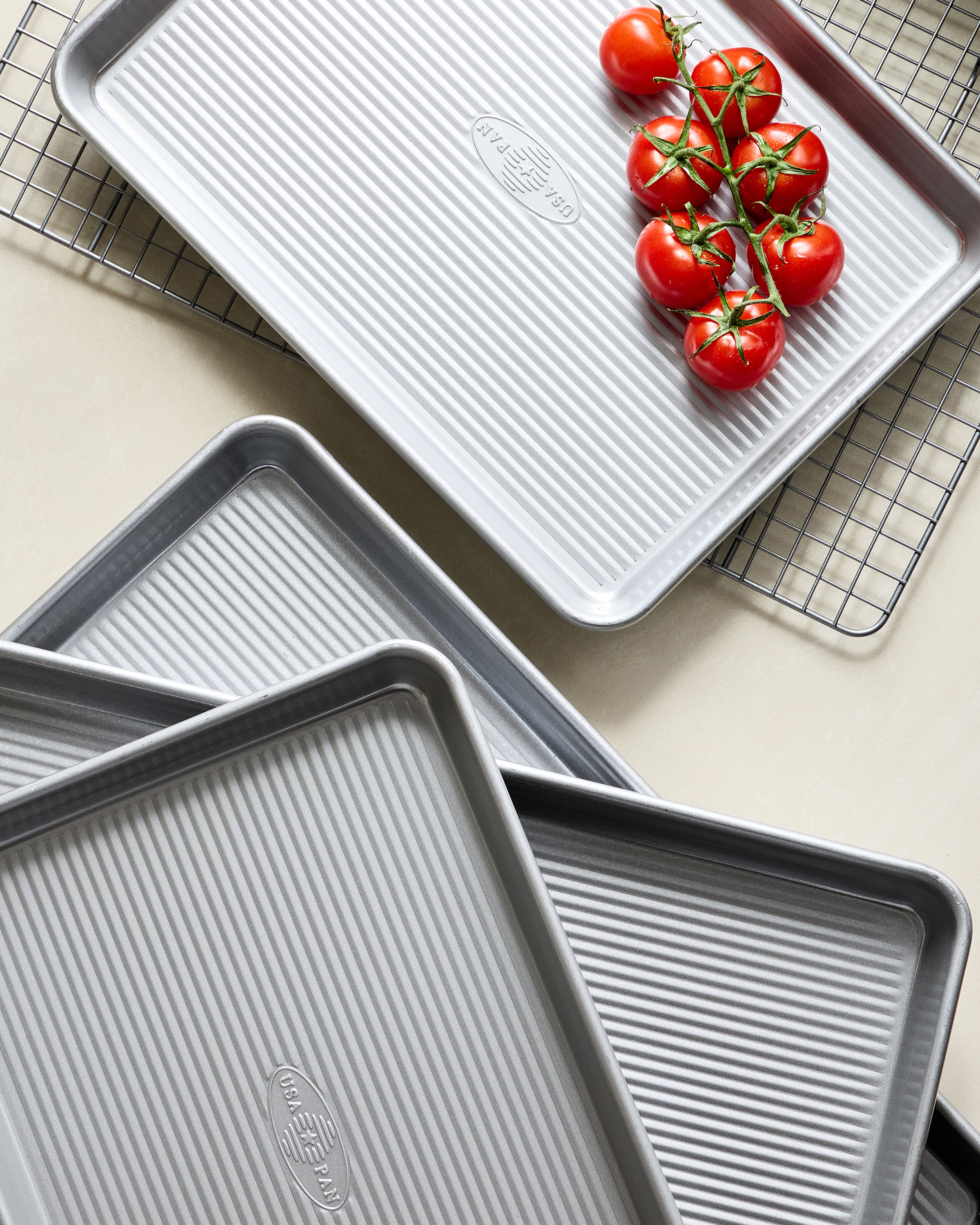 Pro Quarter Baking Sheet - Thumbnail 3