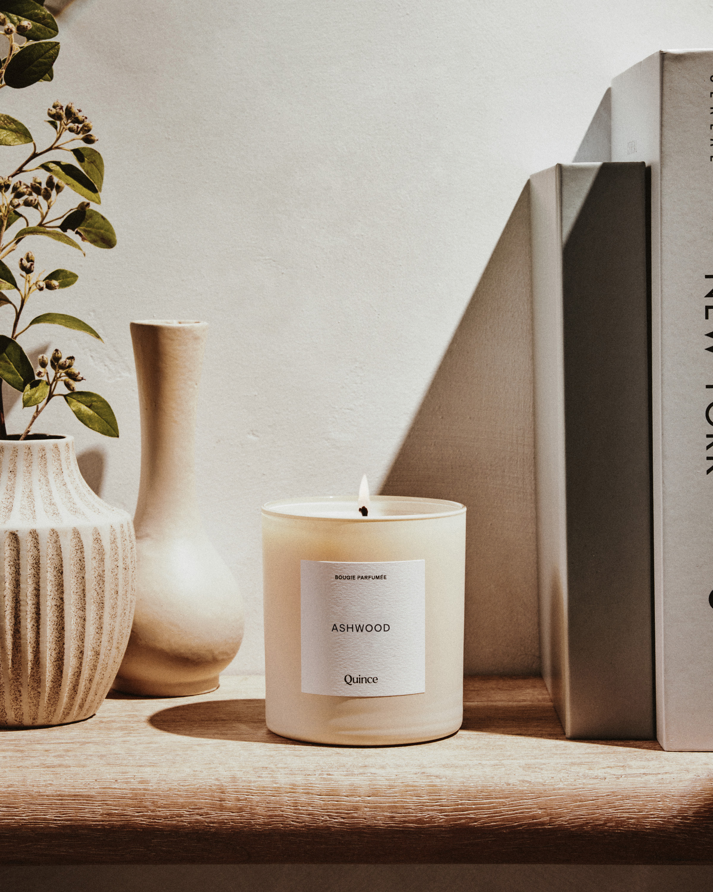 Quince Ashwood Candle - Thumbnail 2