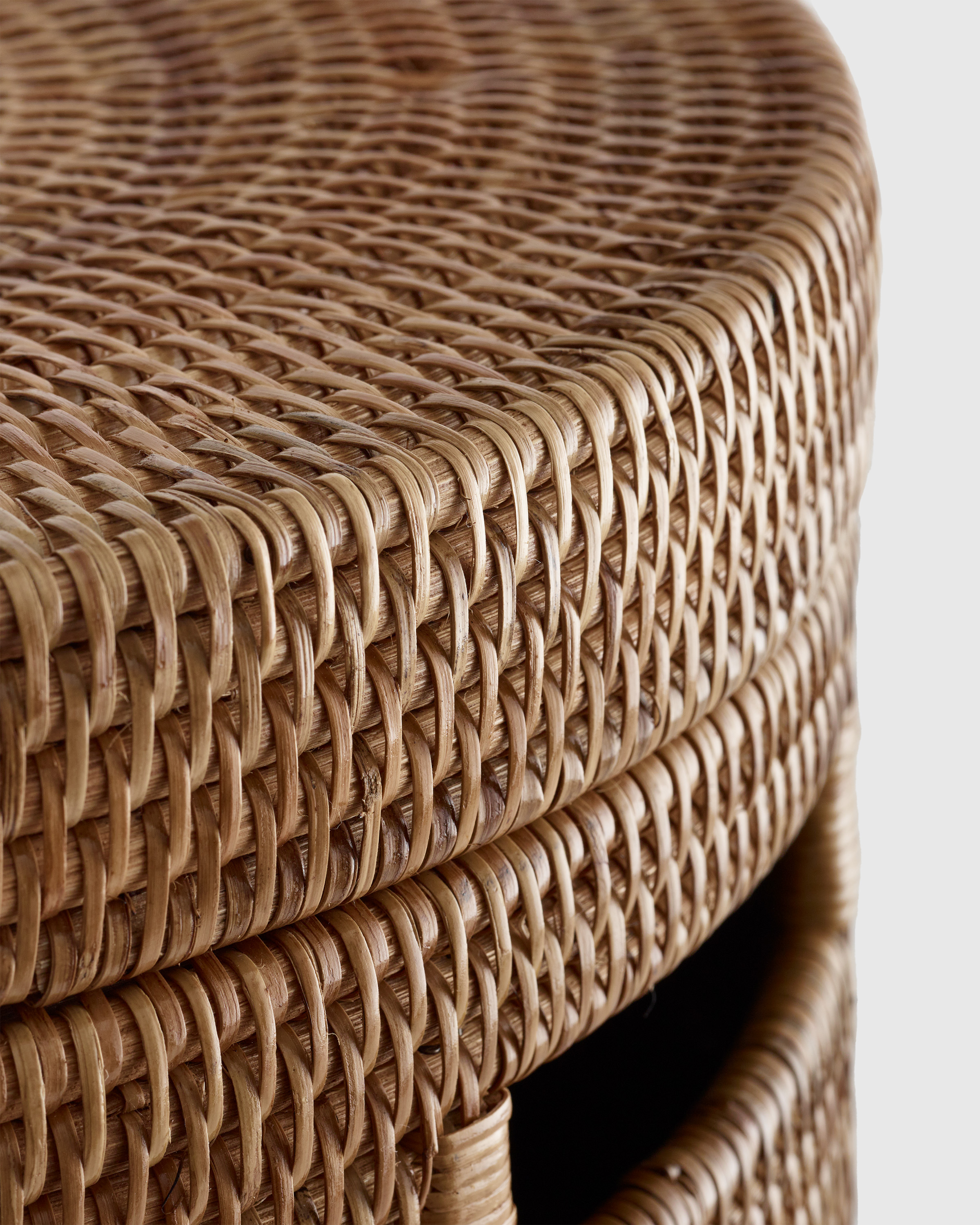 Handwoven Rattan Hamper with Lid - Honey