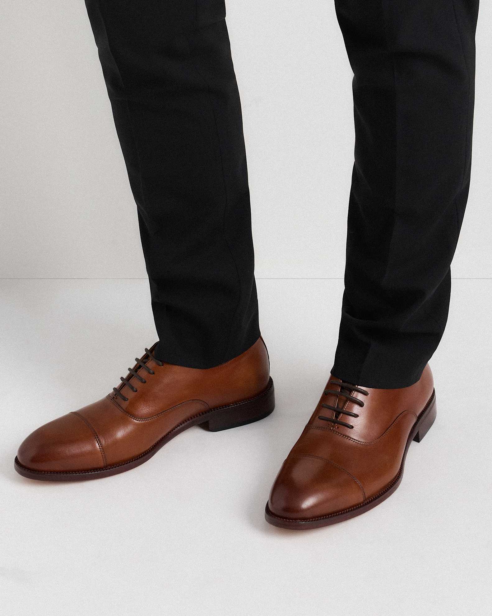 mens leather dress shoes canada Thursday Boot Company Men's Black Leather Chairman Lace-Up Size 13