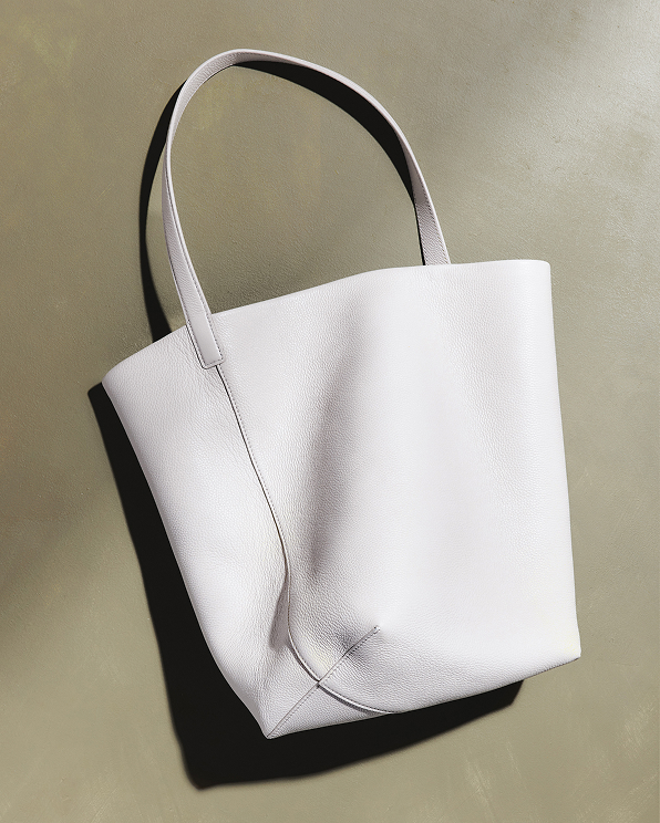 Soft Ivory Grand sac seau souple en cuir italien à bandoulière