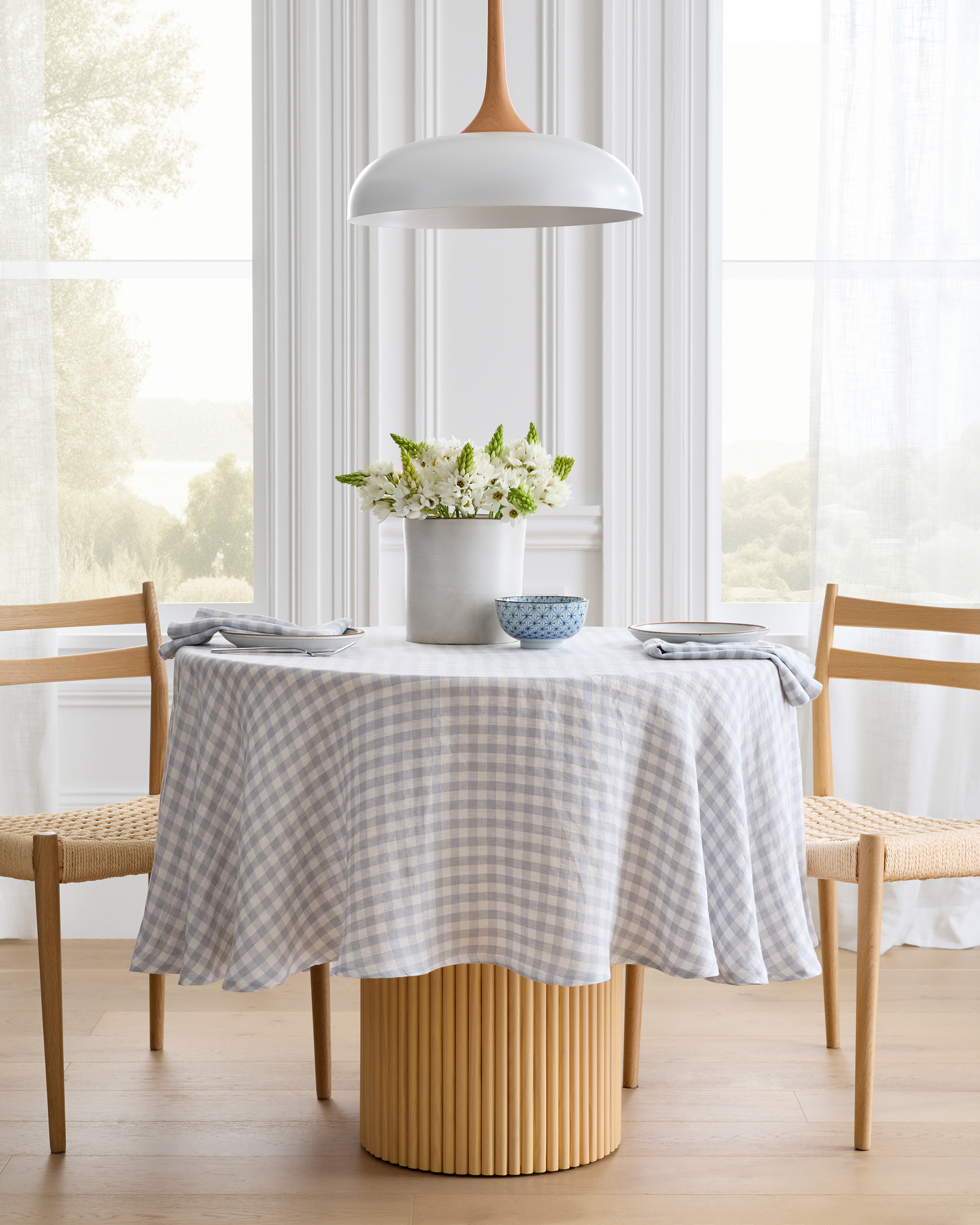 European Linen Tablecloth - 70" Round