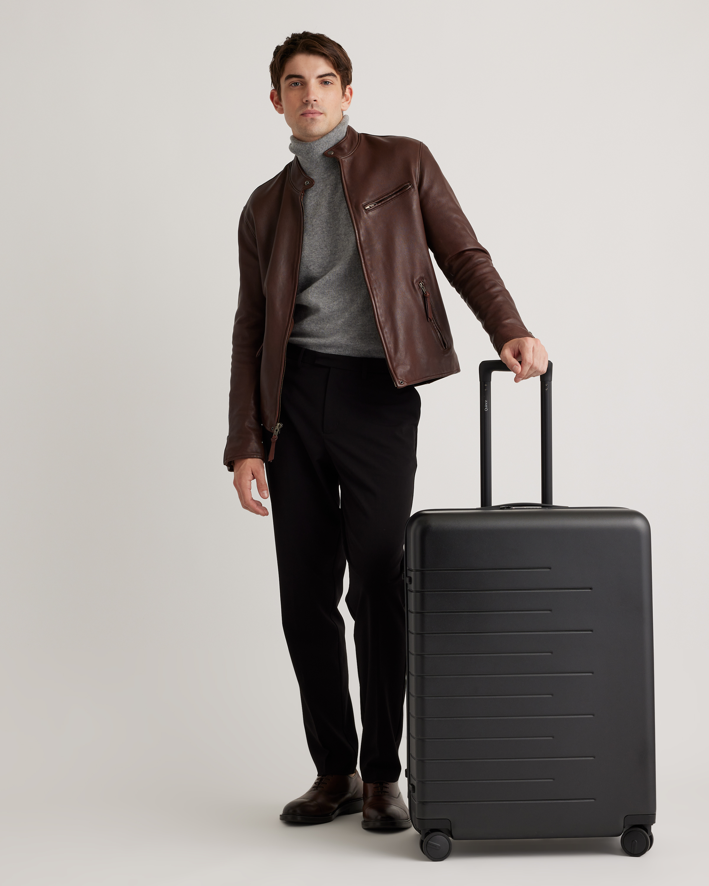 Expandable Large Check-In Suitcase - Black