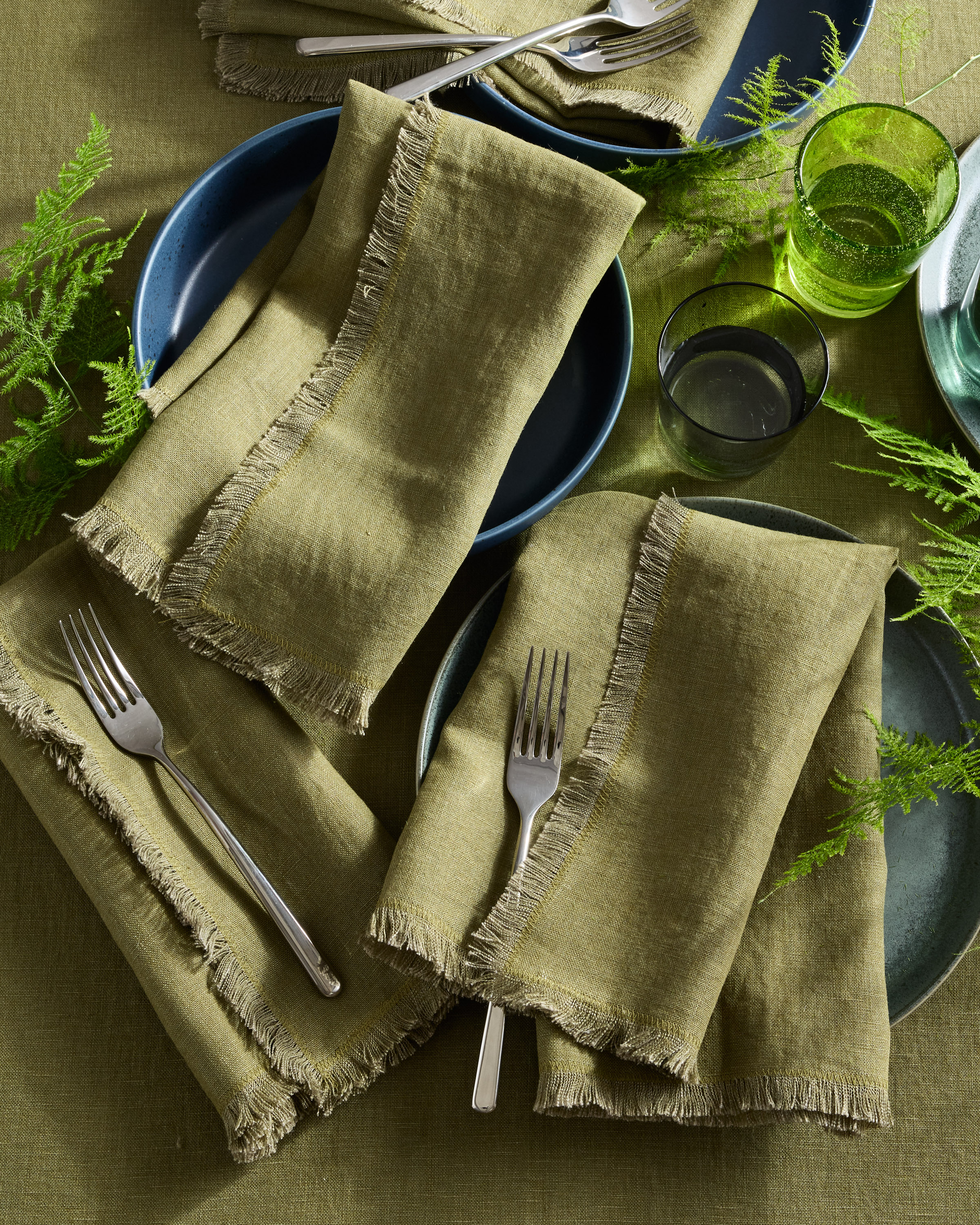 European Linen Fringe Napkins (Set of 4) - Thumbnail 5