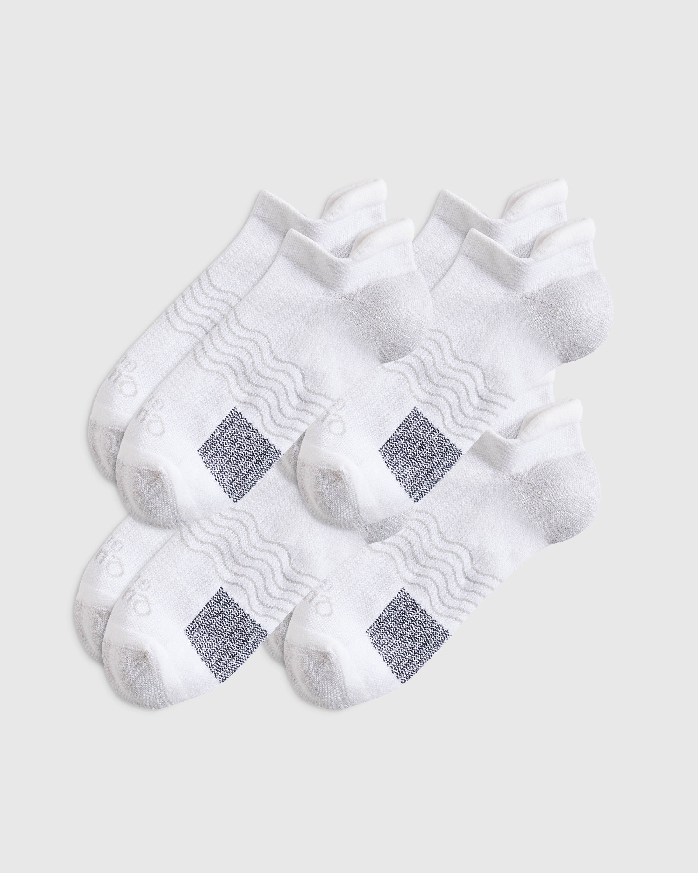 White/Deep Navy Performance Golf Ankle Socks (4-pack)