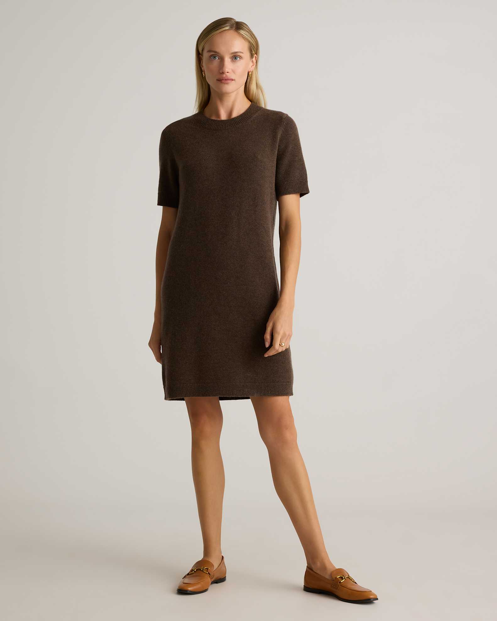 Quince Women's Mongolian Cashmere Short Sleeve Mini Dress, Medium Size, Warm Brown, Perfect for Year-Round Wear Quince Women's Mongolian Cashmere Short Sleeve Mini Dress, Medium Size, Warm Brown, Perfect for Year-Round Wear